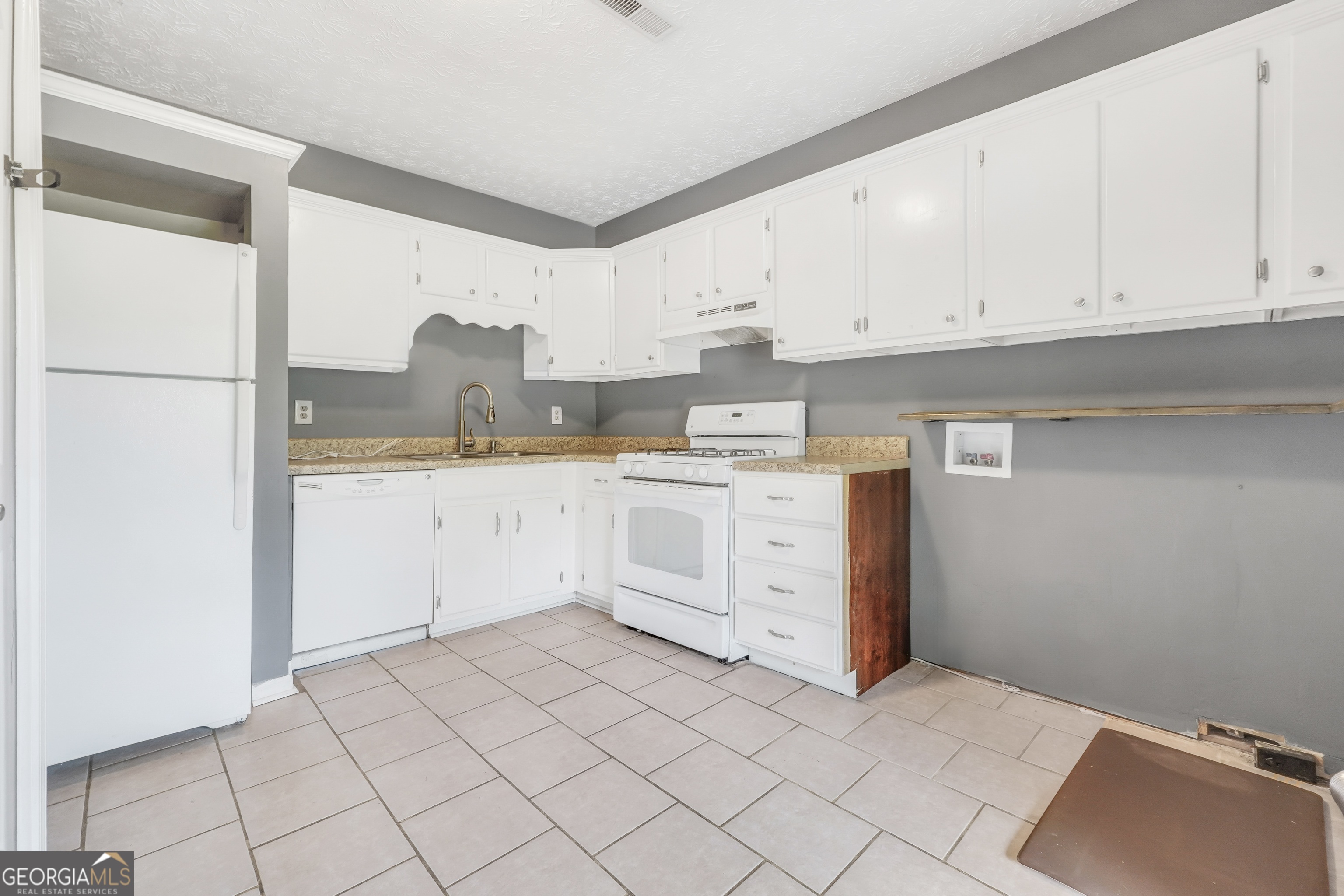 112 N Walkers Mill Road