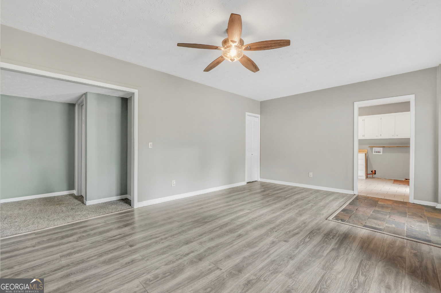 112 N Walkers Mill Road