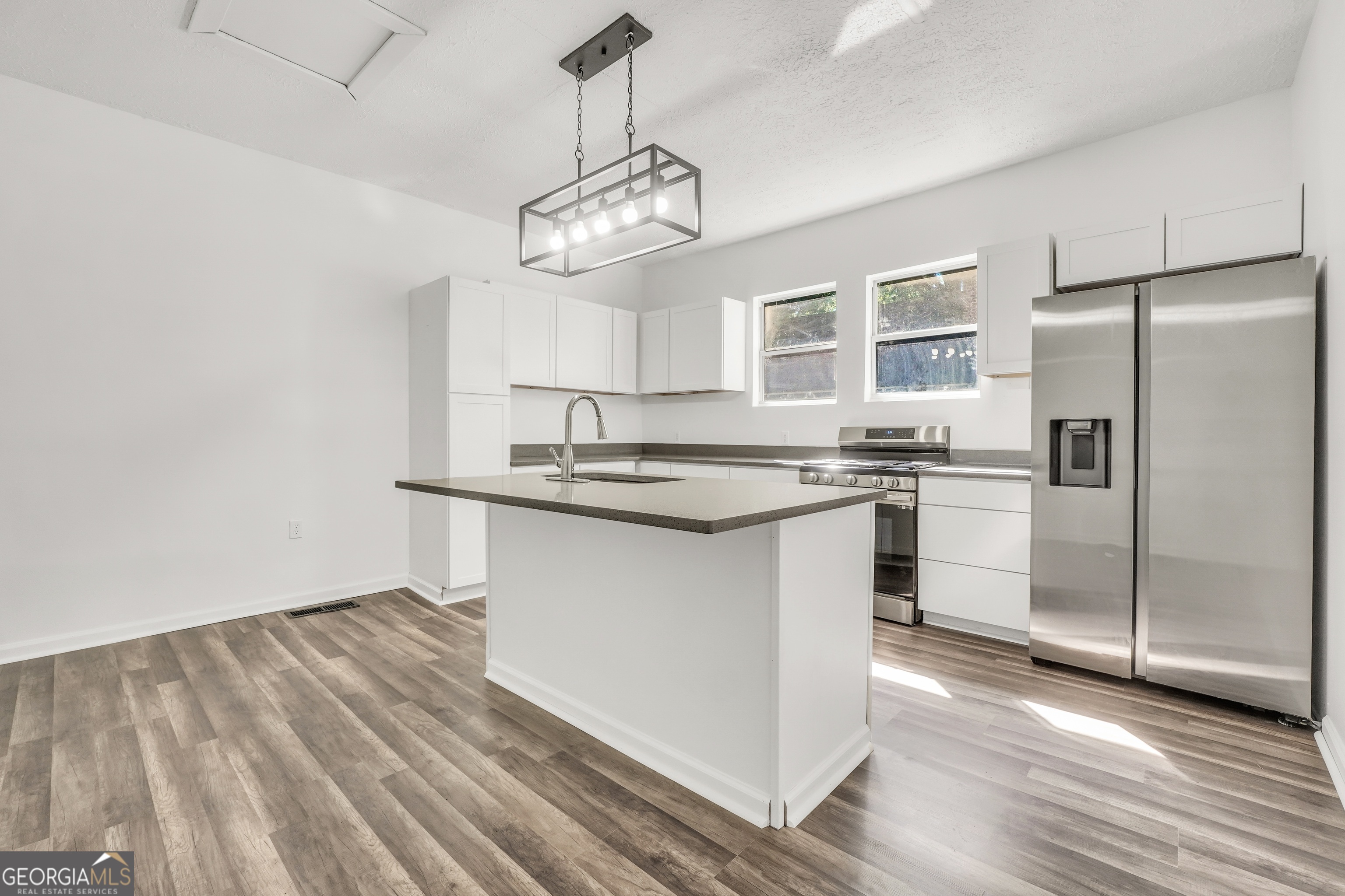 13 Avenue D