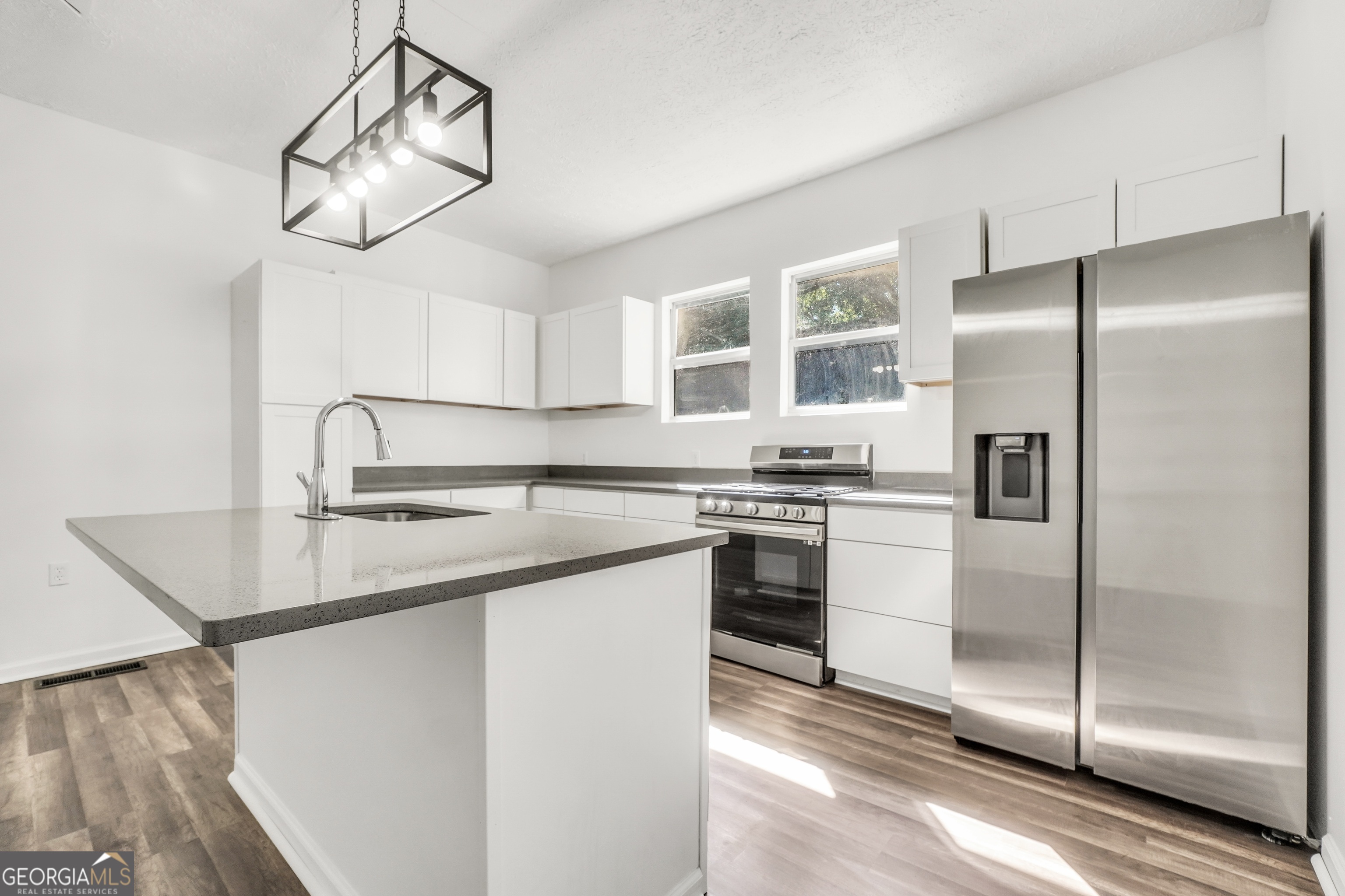 13 Avenue D