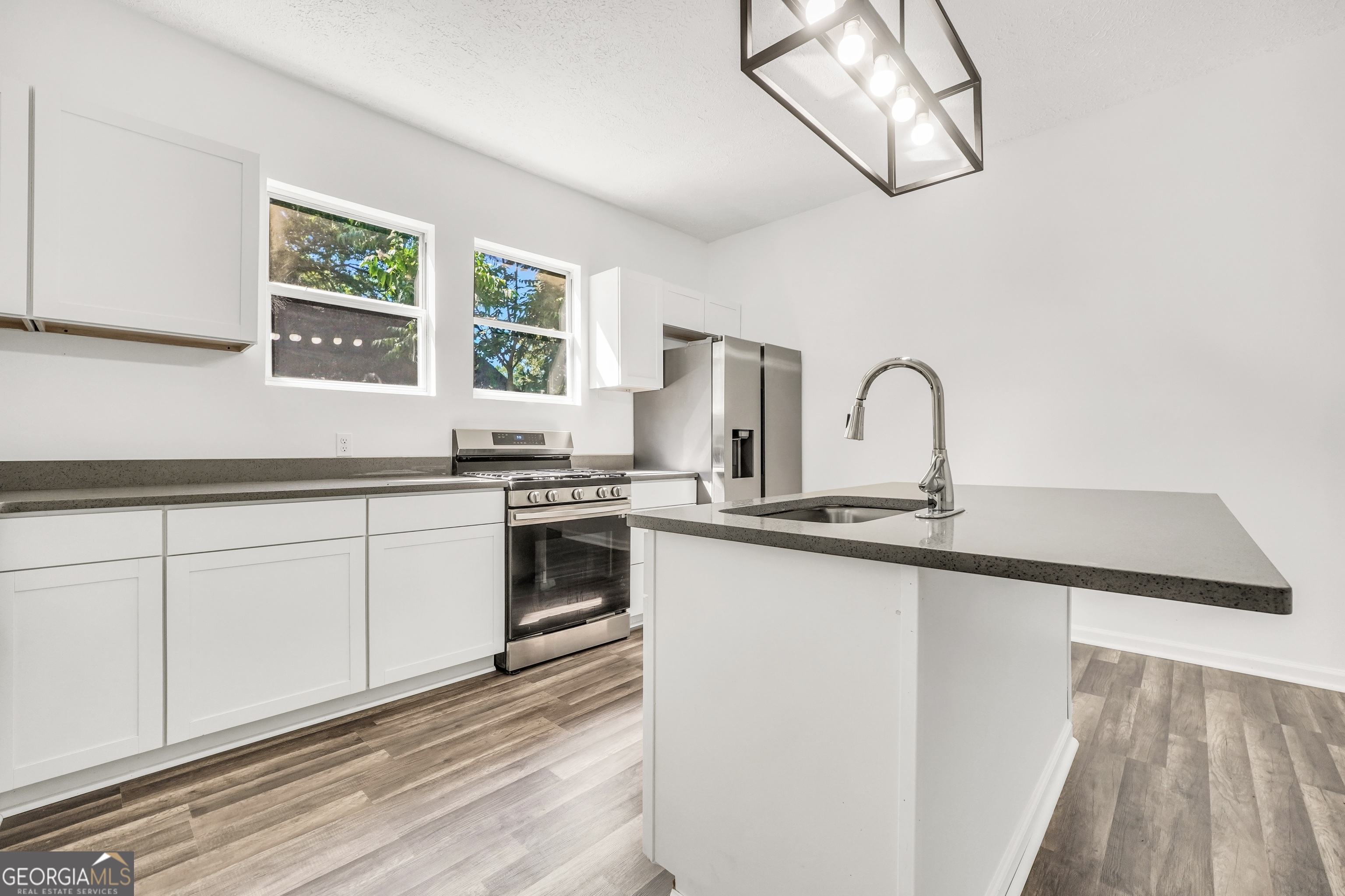 13 Avenue D