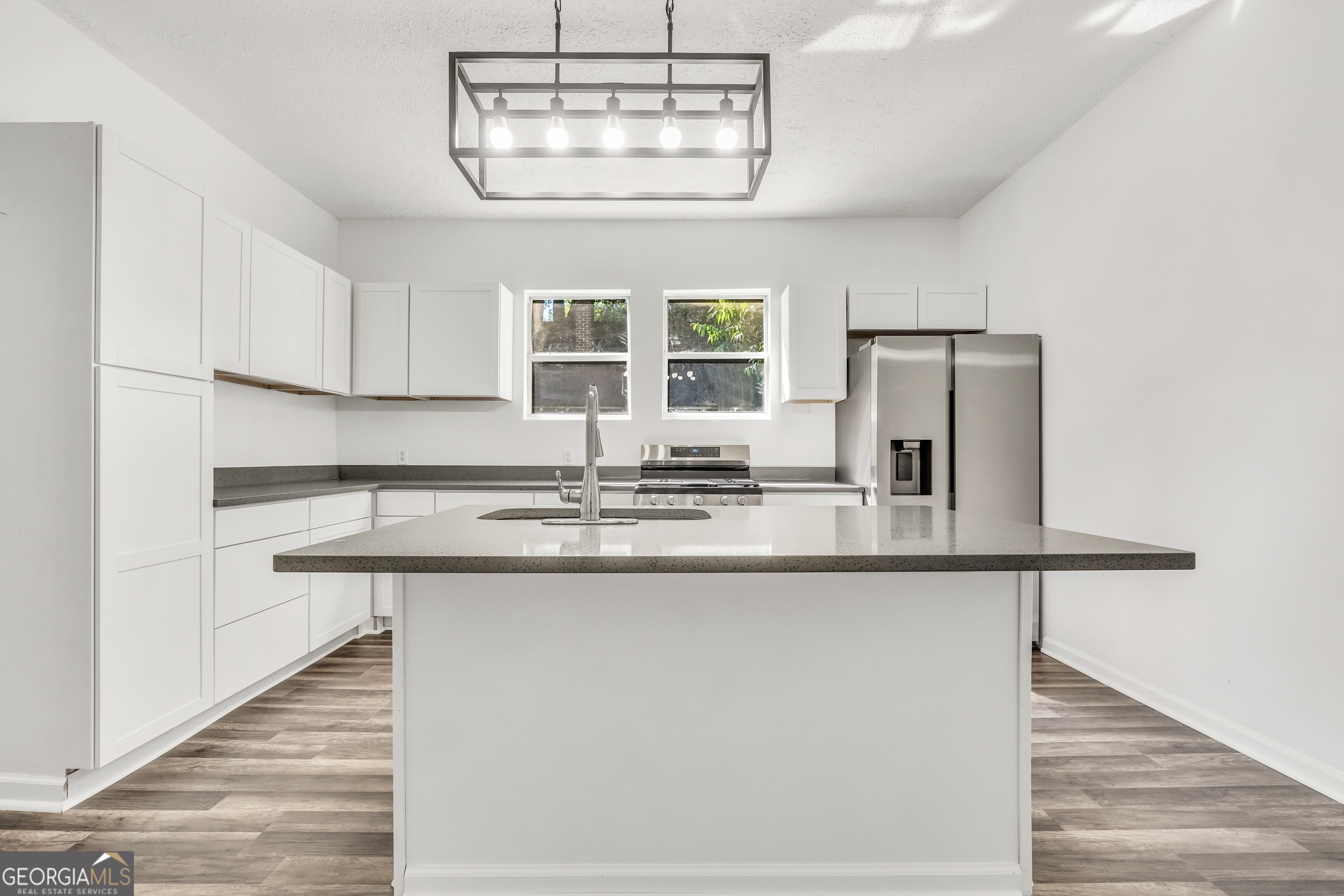13 Avenue D