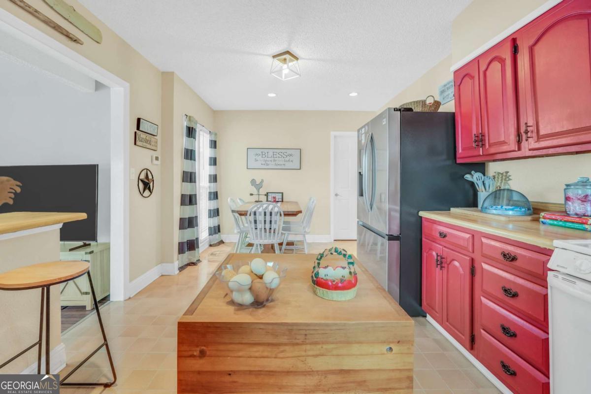 216 Deep Water Road