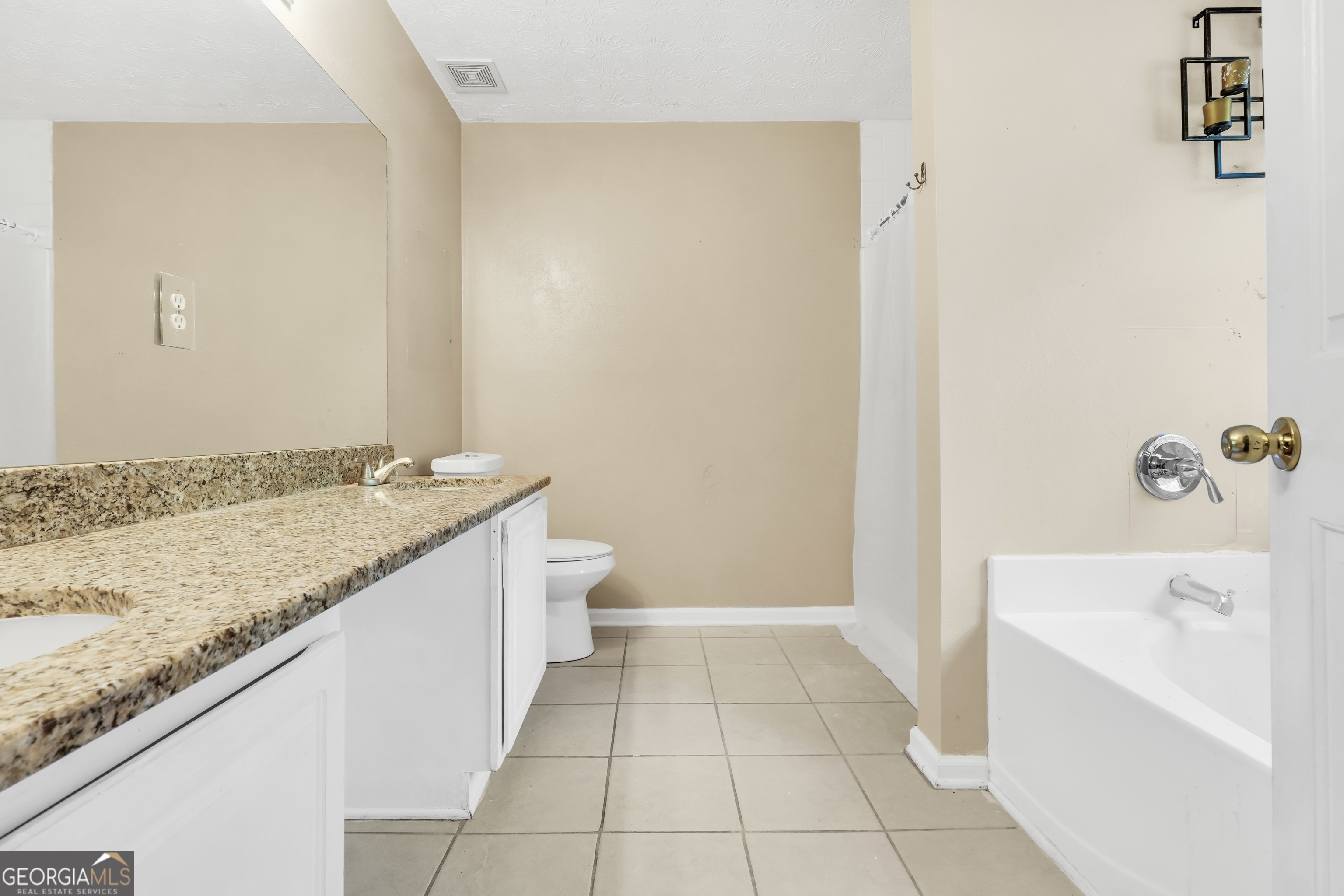 208 Drake Elm Court