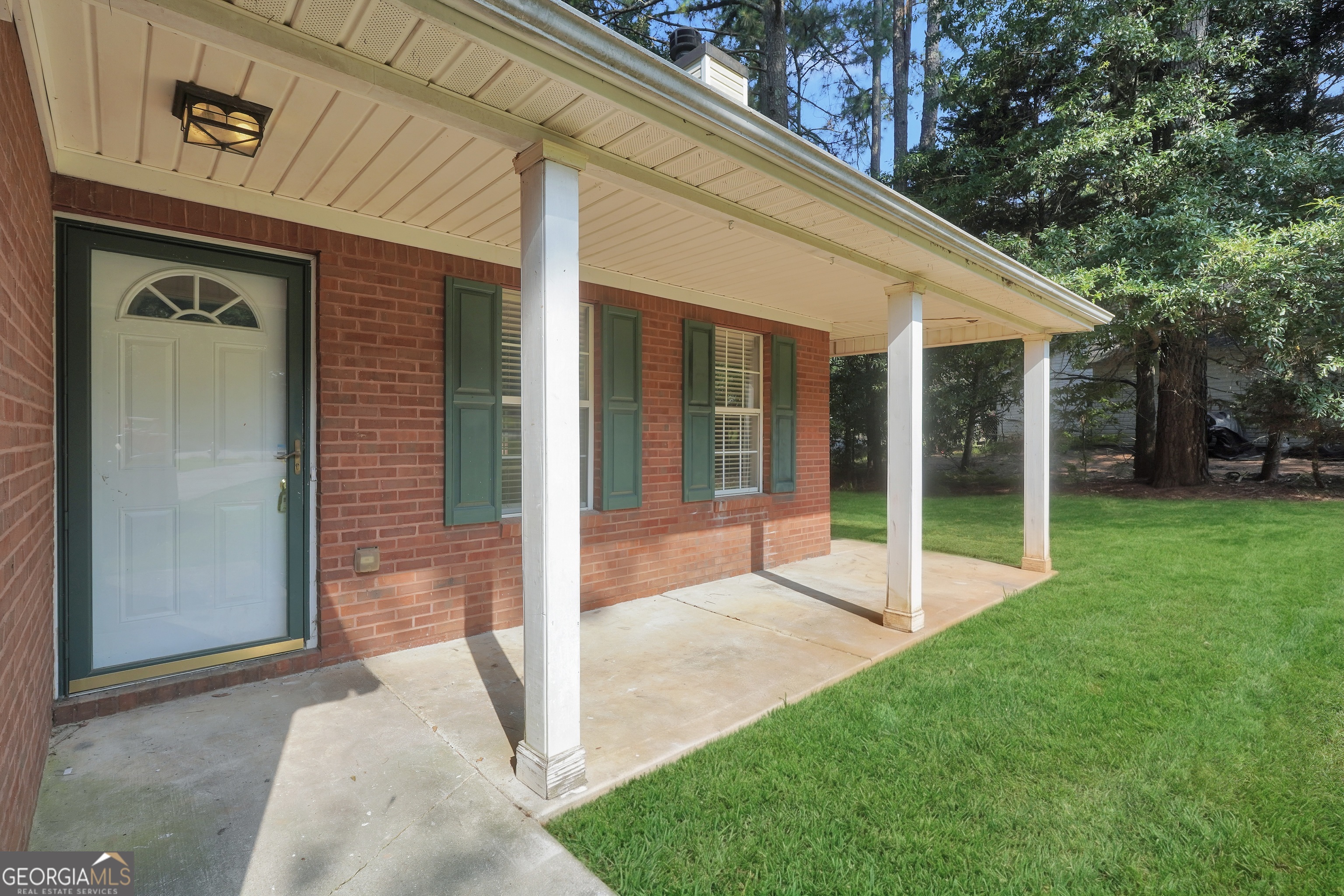 208 Drake Elm Court
