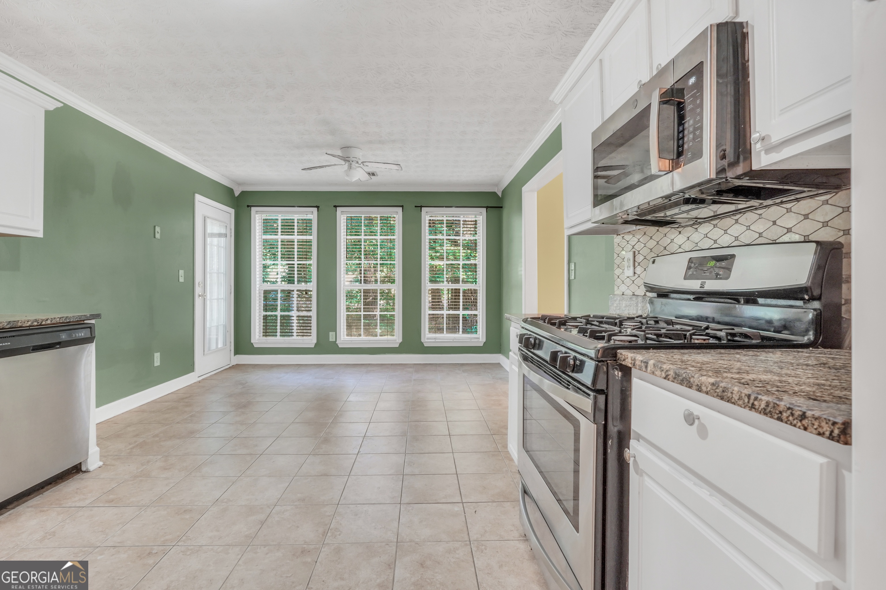 208 Drake Elm Court