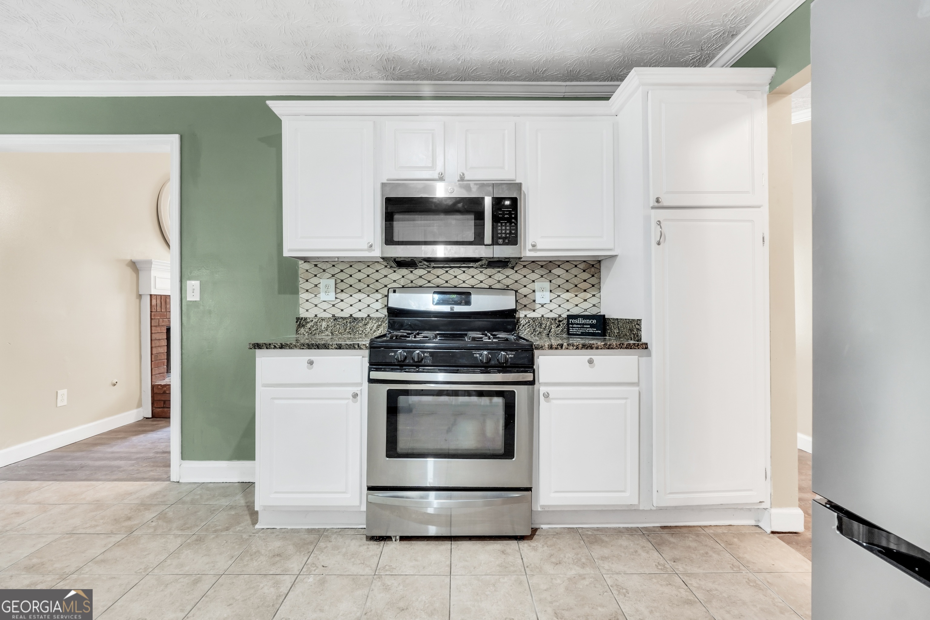 208 Drake Elm Court