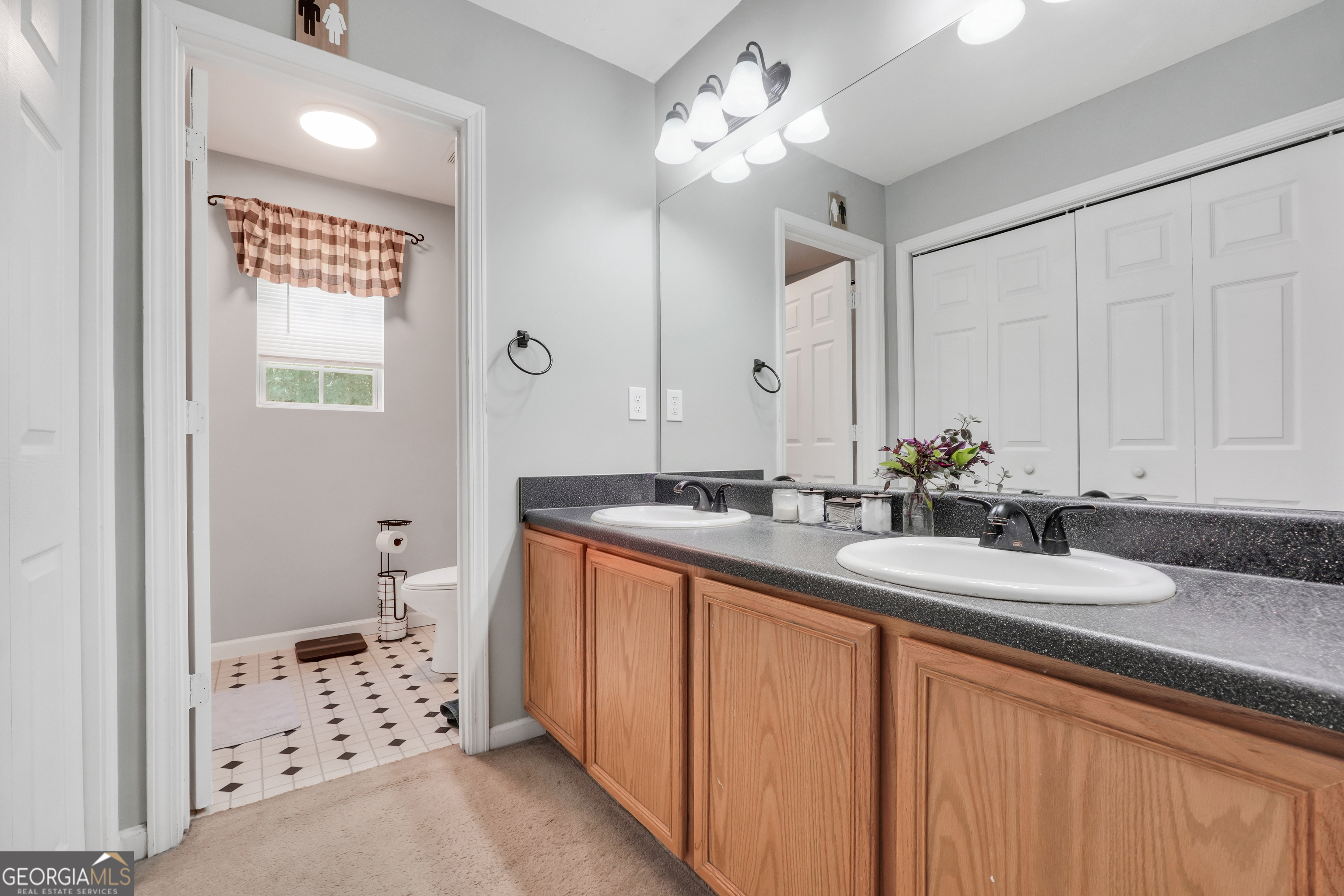 1102 Kramden Court