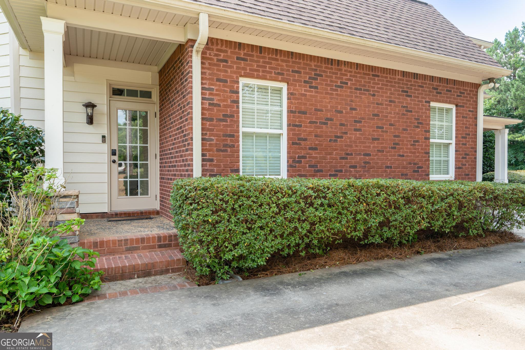 1116 Eagles Brooke Drive