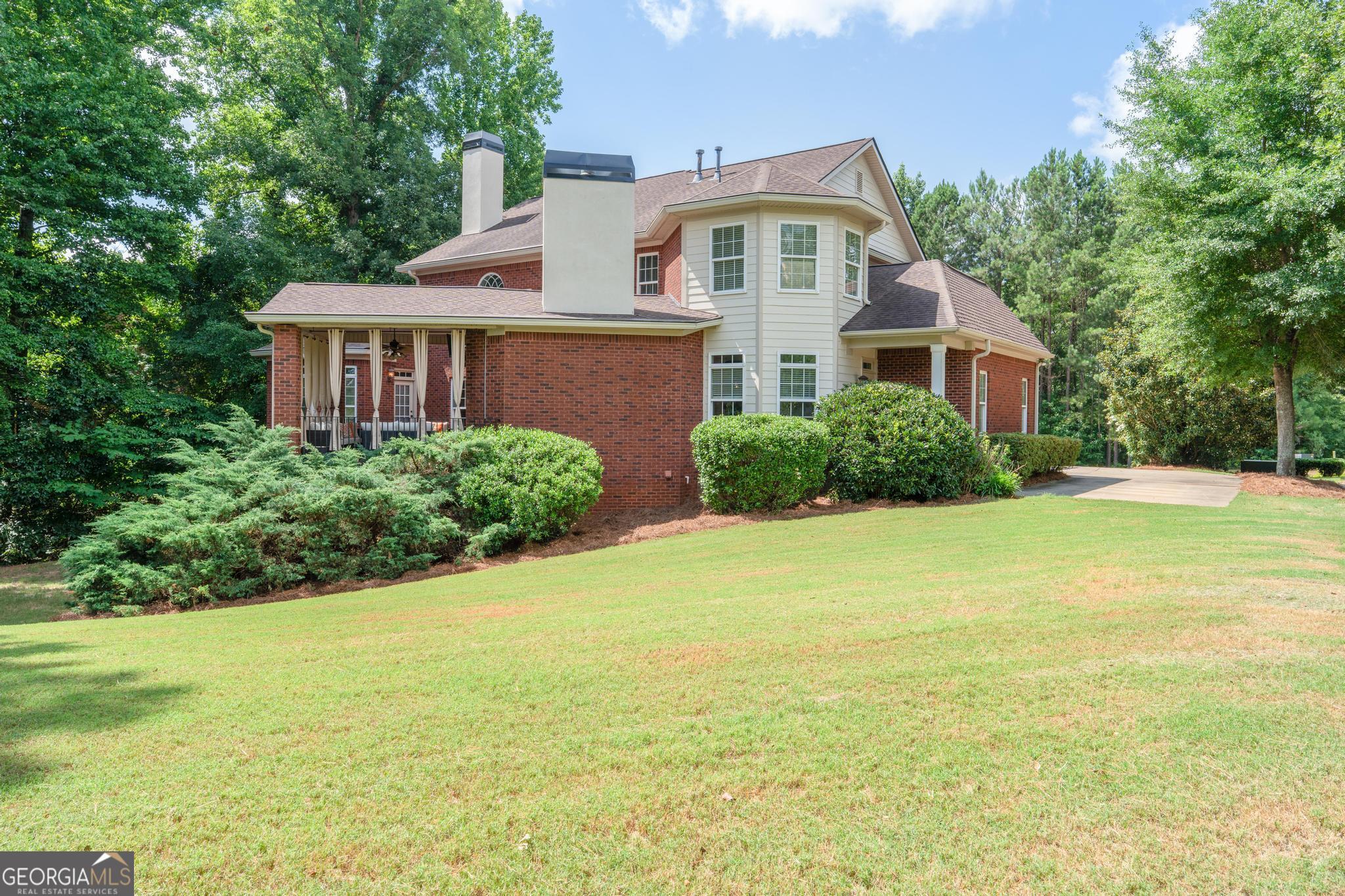 1116 Eagles Brooke Drive