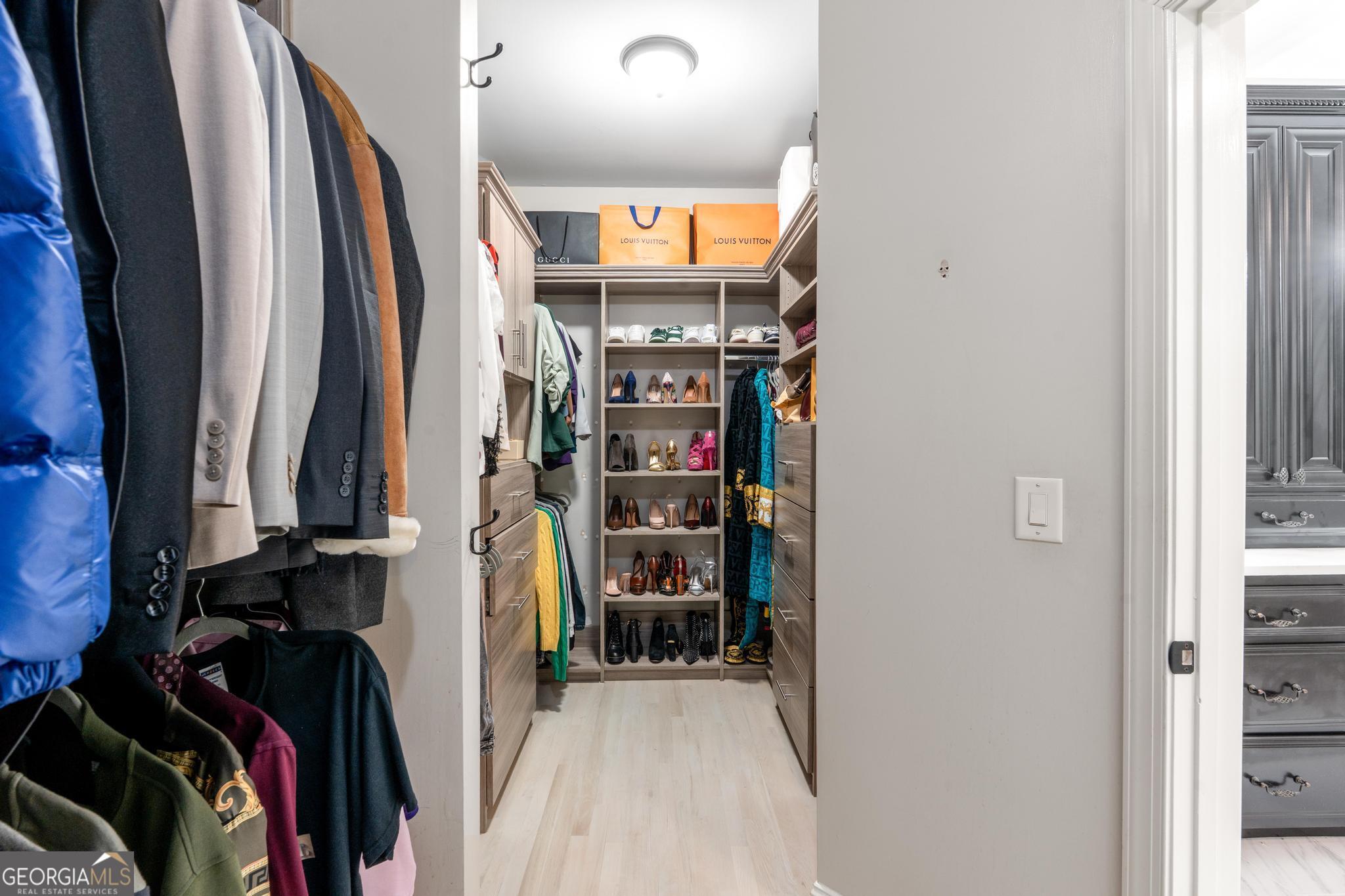 1116 Eagles Brooke Drive