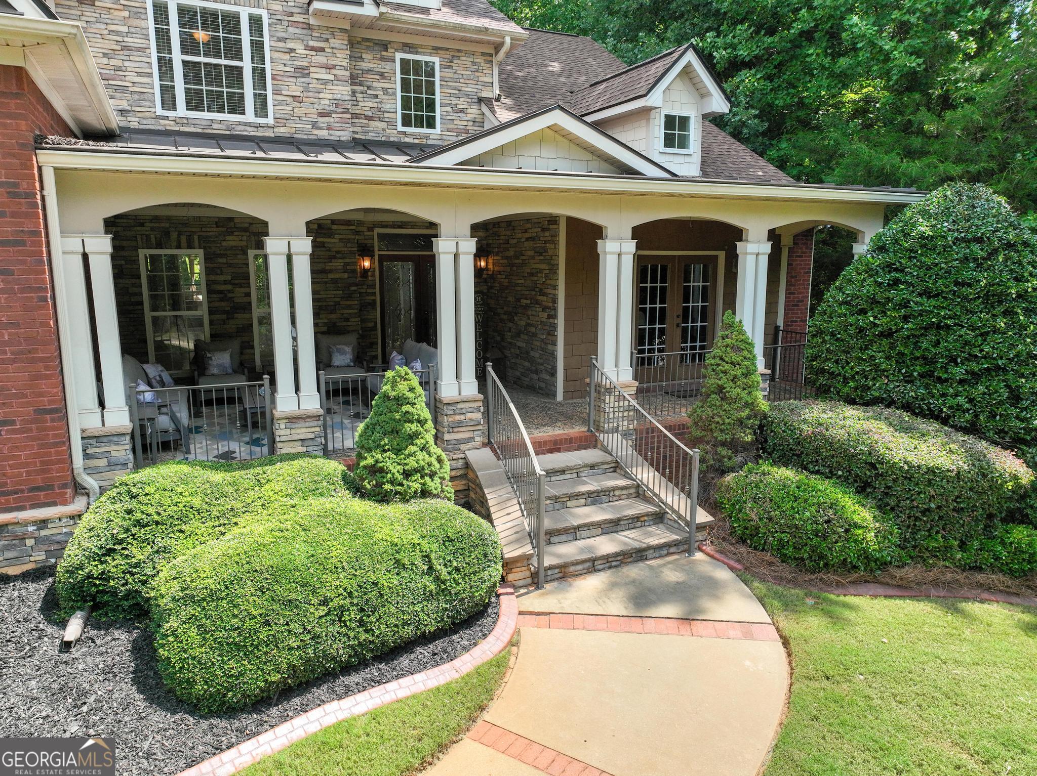 1116 Eagles Brooke Drive