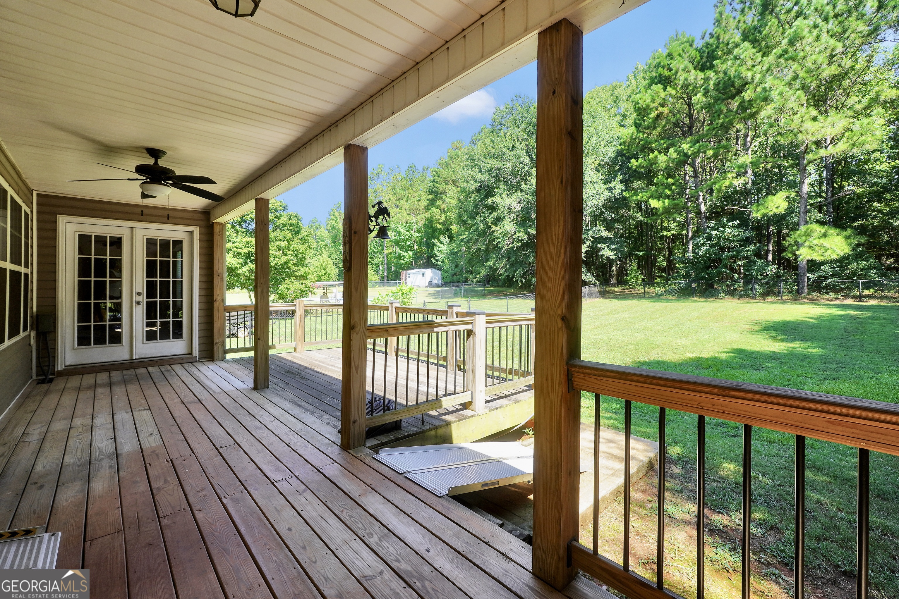 1128 Meadowview Drive