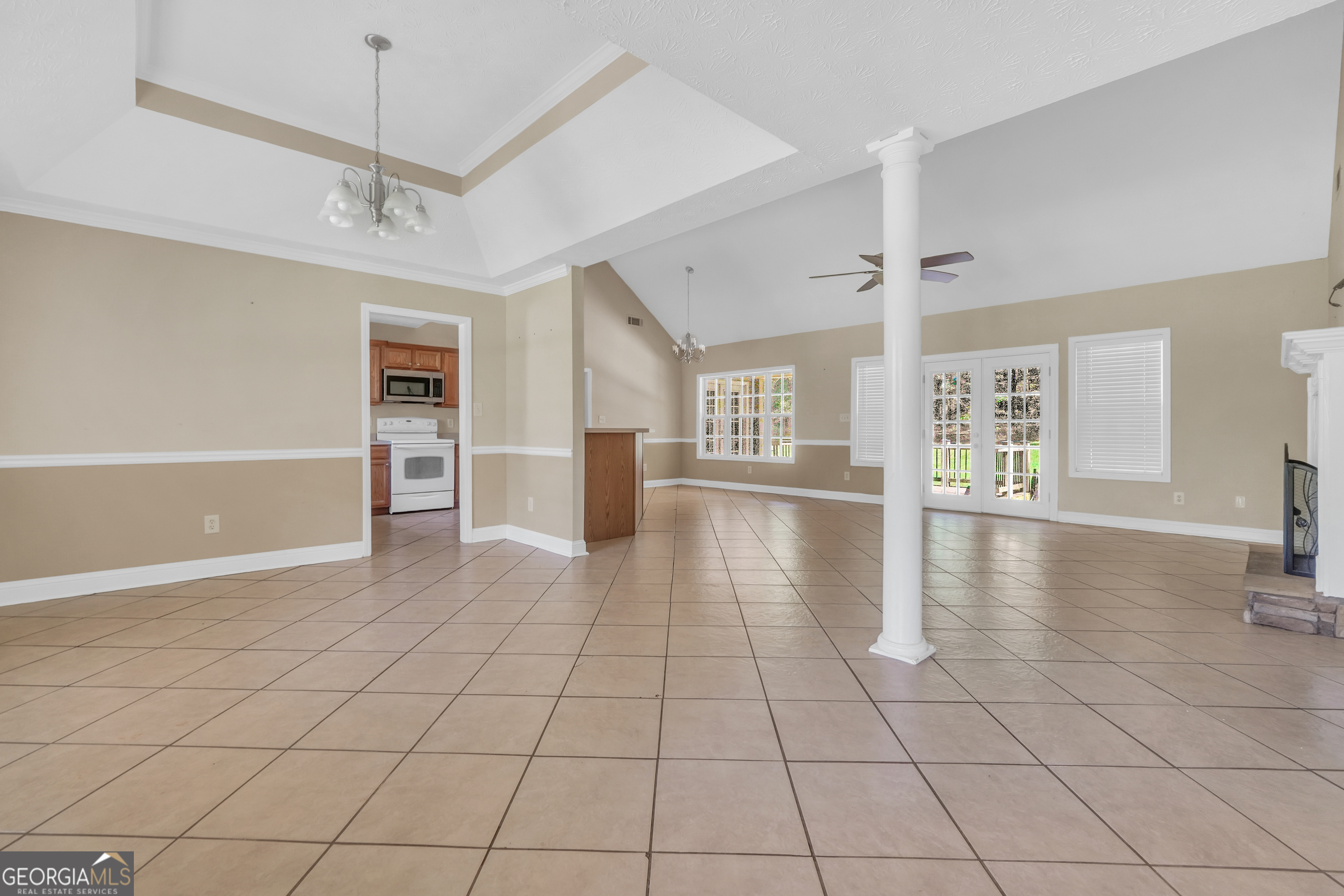 1128 Meadowview Drive