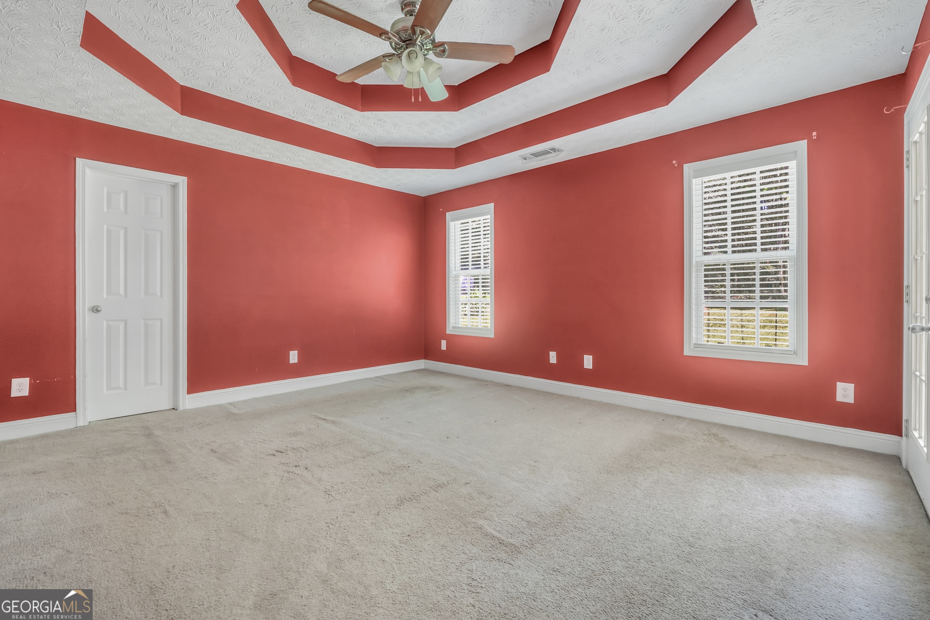 1128 Meadowview Drive