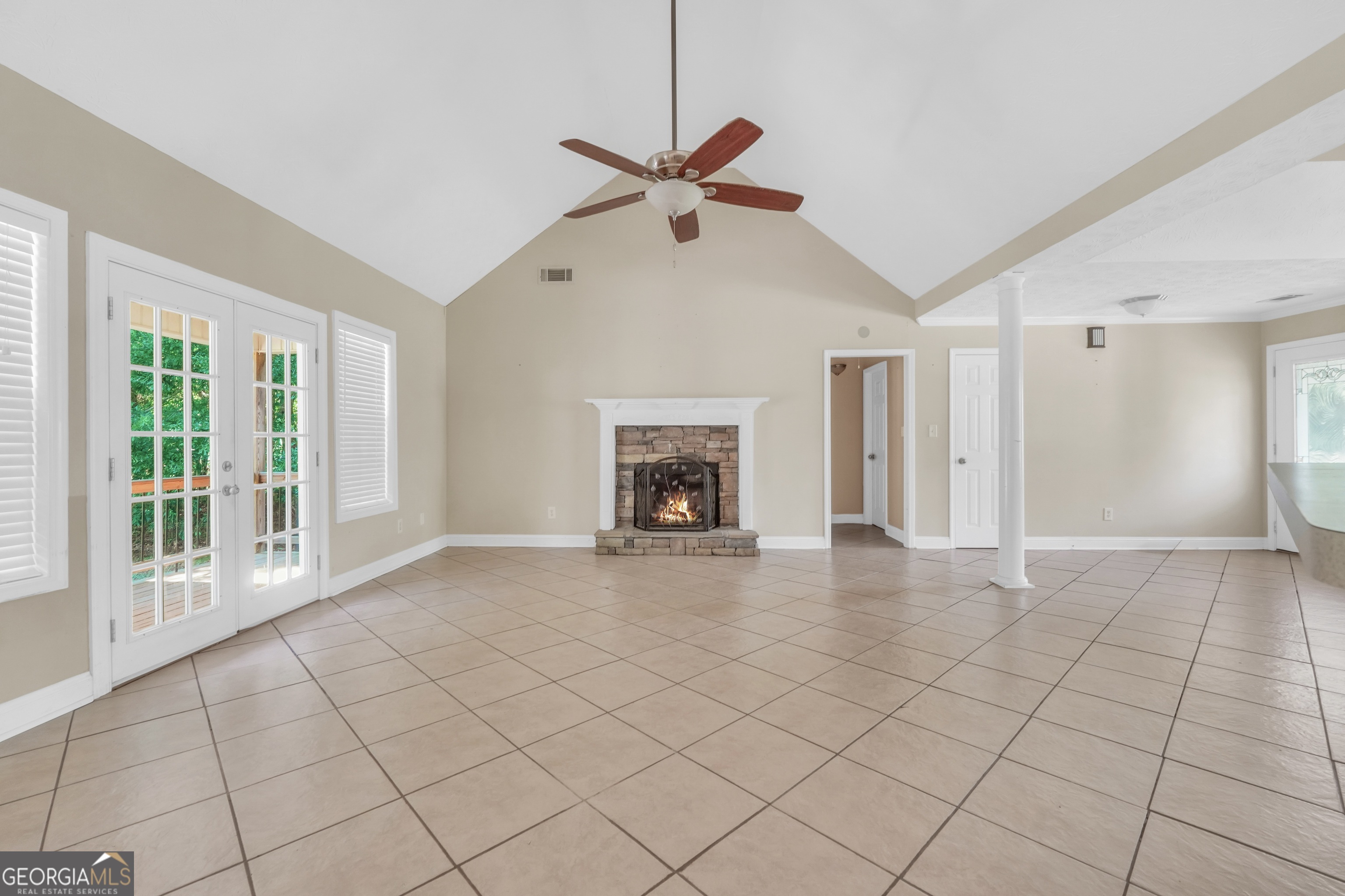 1128 Meadowview Drive