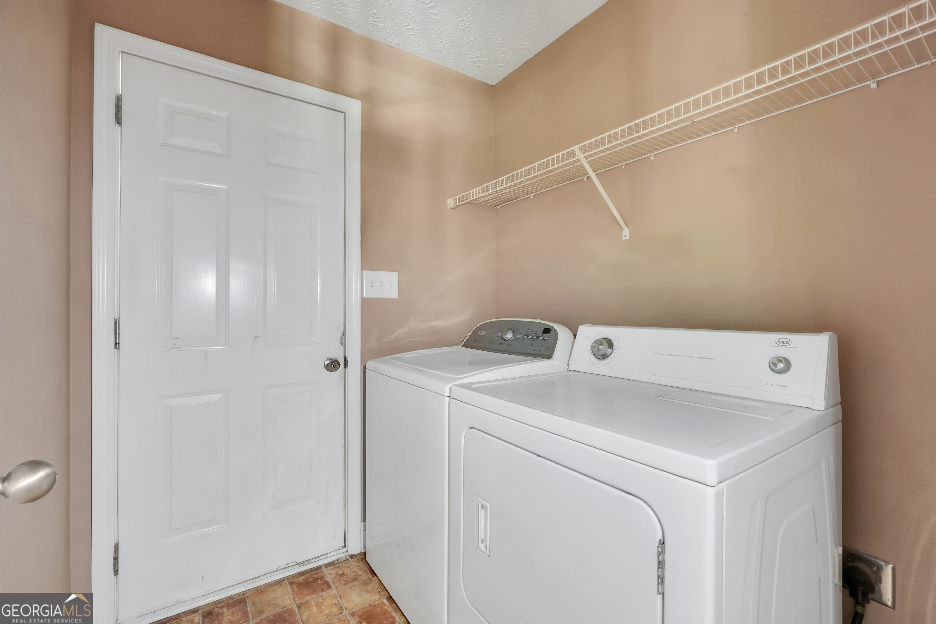 1128 Meadowview Drive