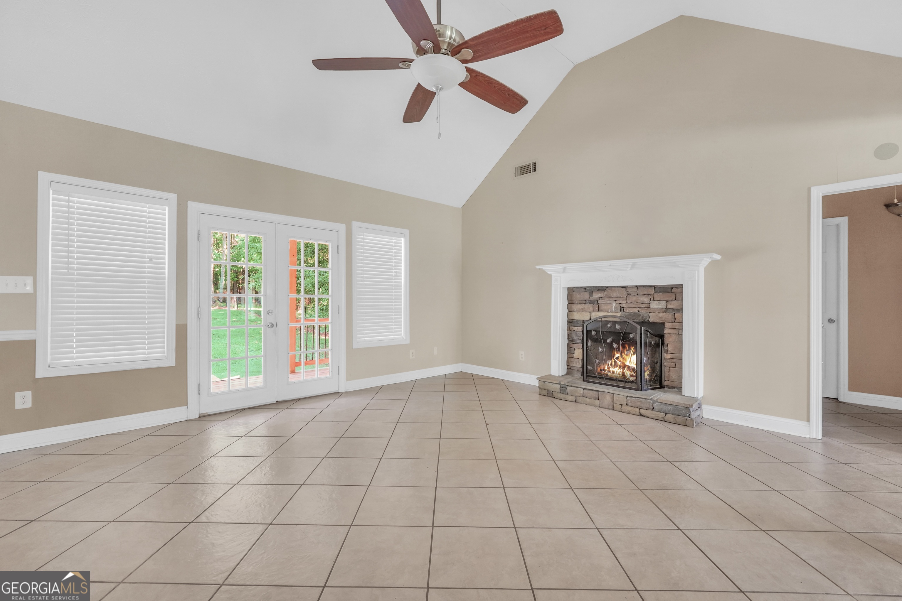 1128 Meadowview Drive