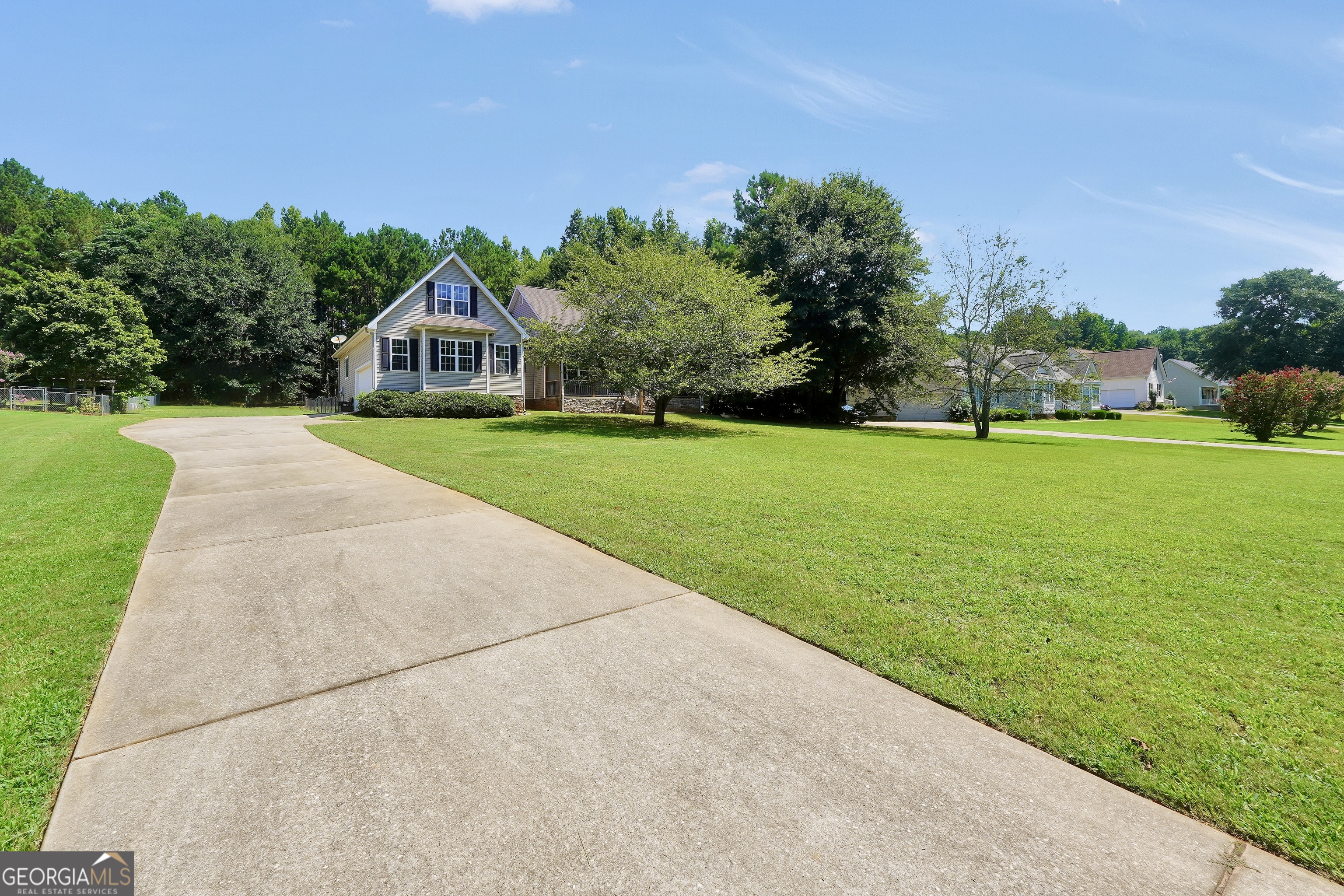1128 Meadowview Drive
