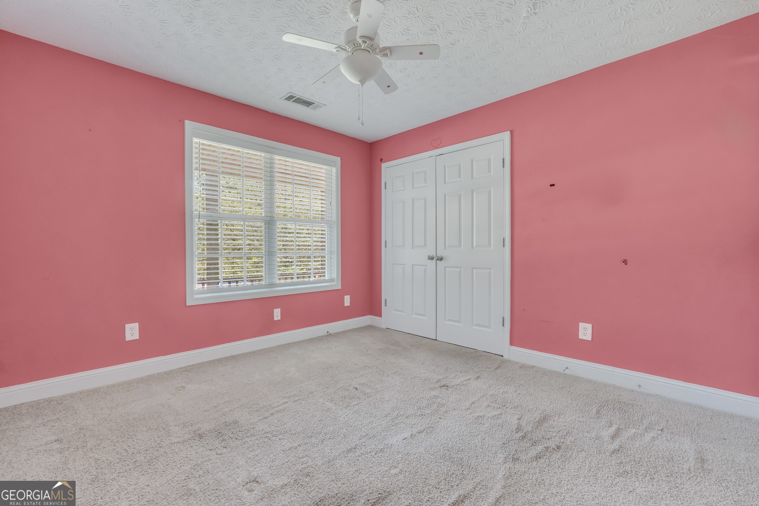 1128 Meadowview Drive
