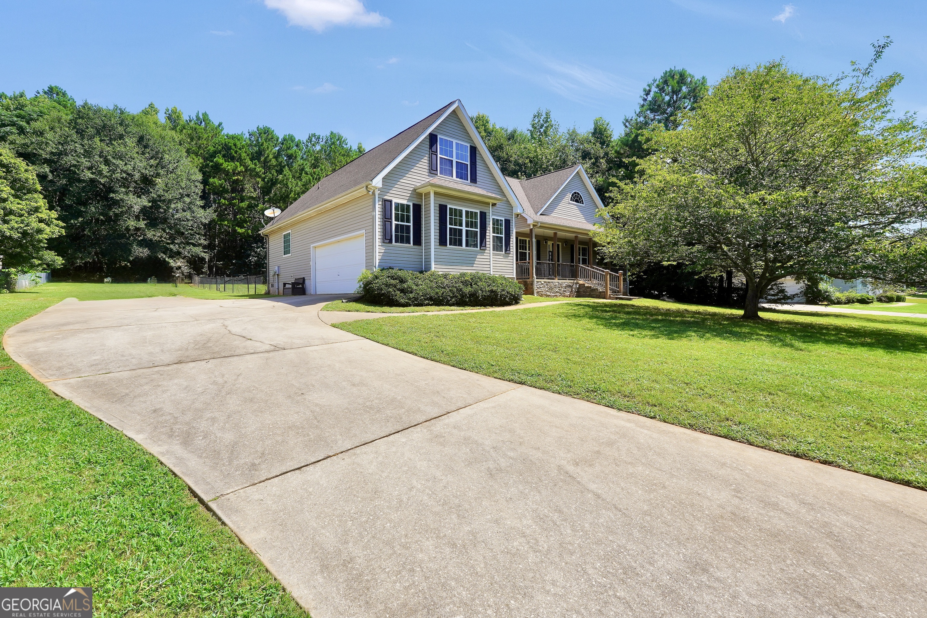 1128 Meadowview Drive