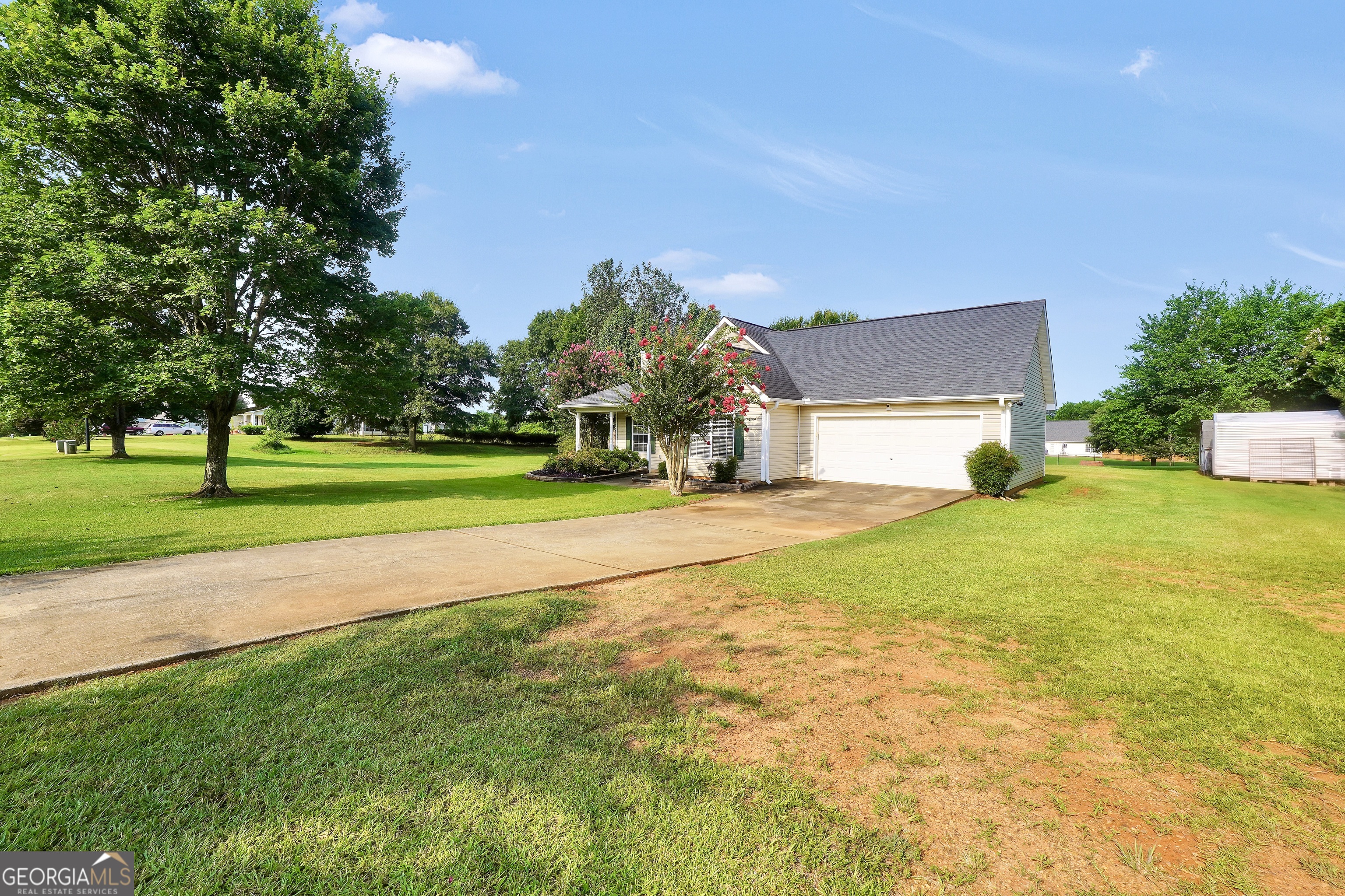 1130 Larkspur Drive