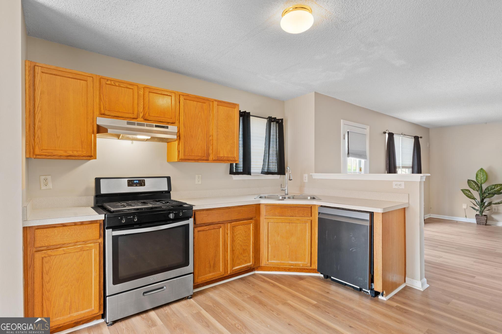 6151 Remington Park