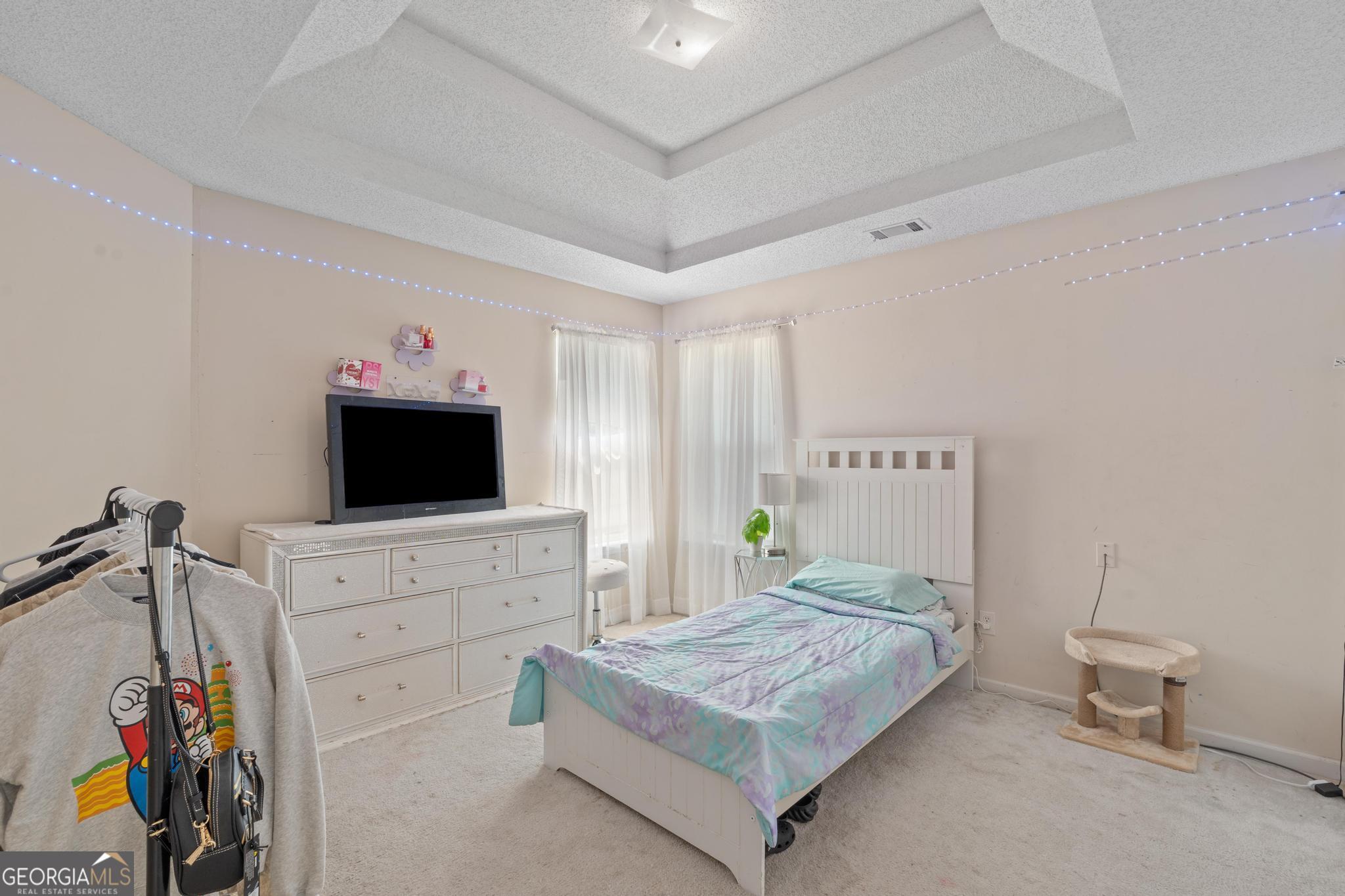 6151 Remington Park