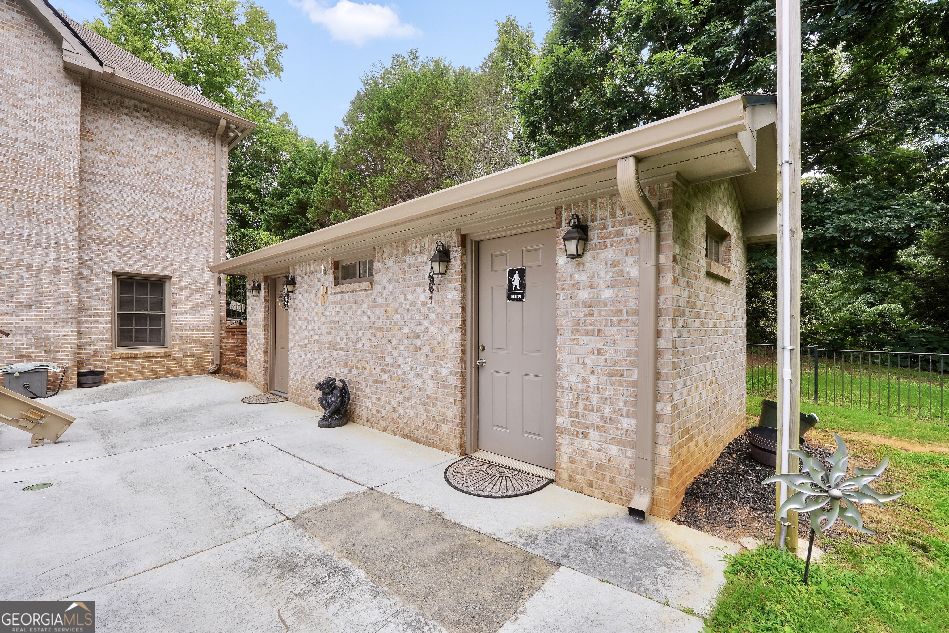 46 Riverview Drive