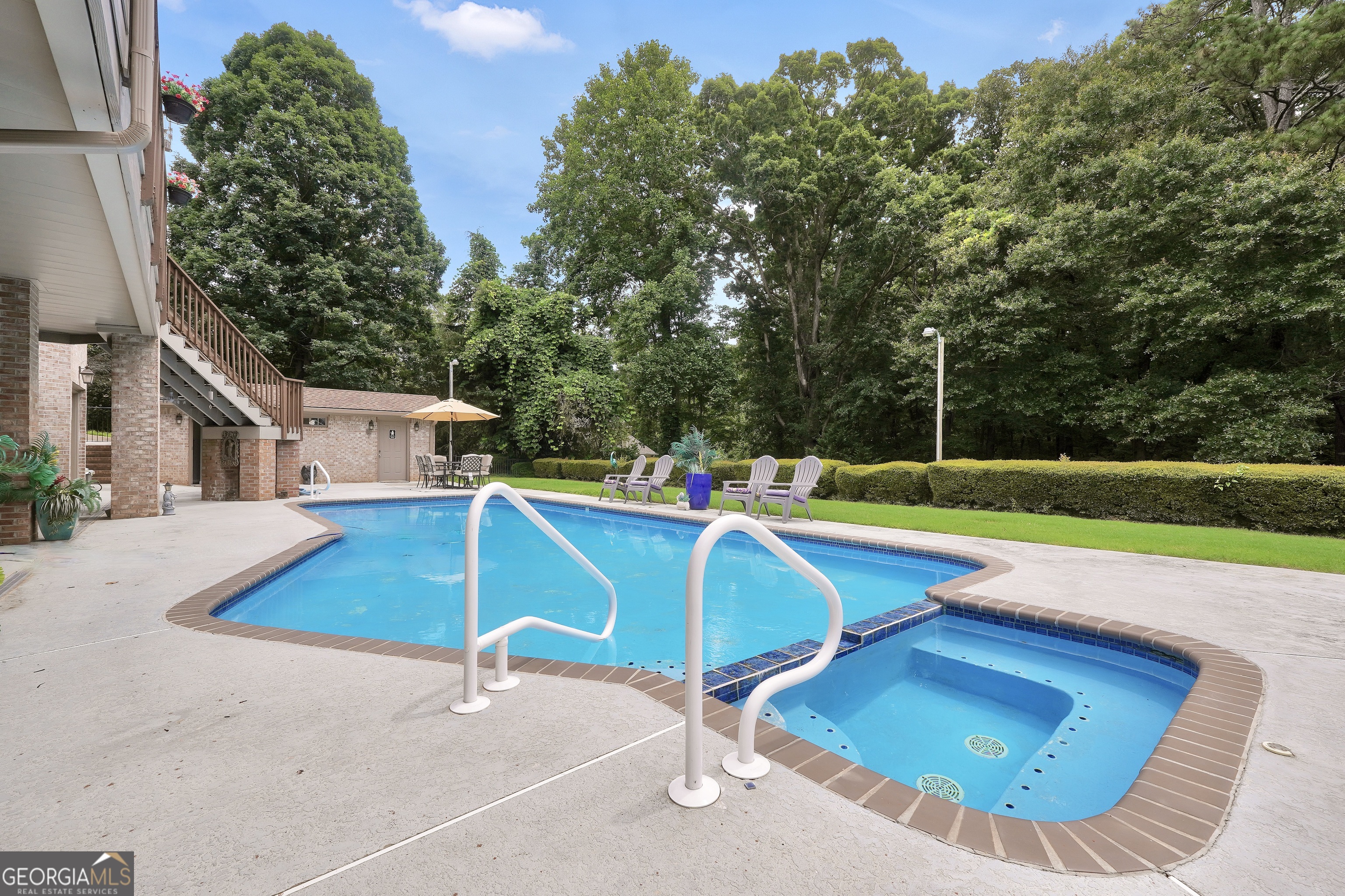 46 Riverview Drive