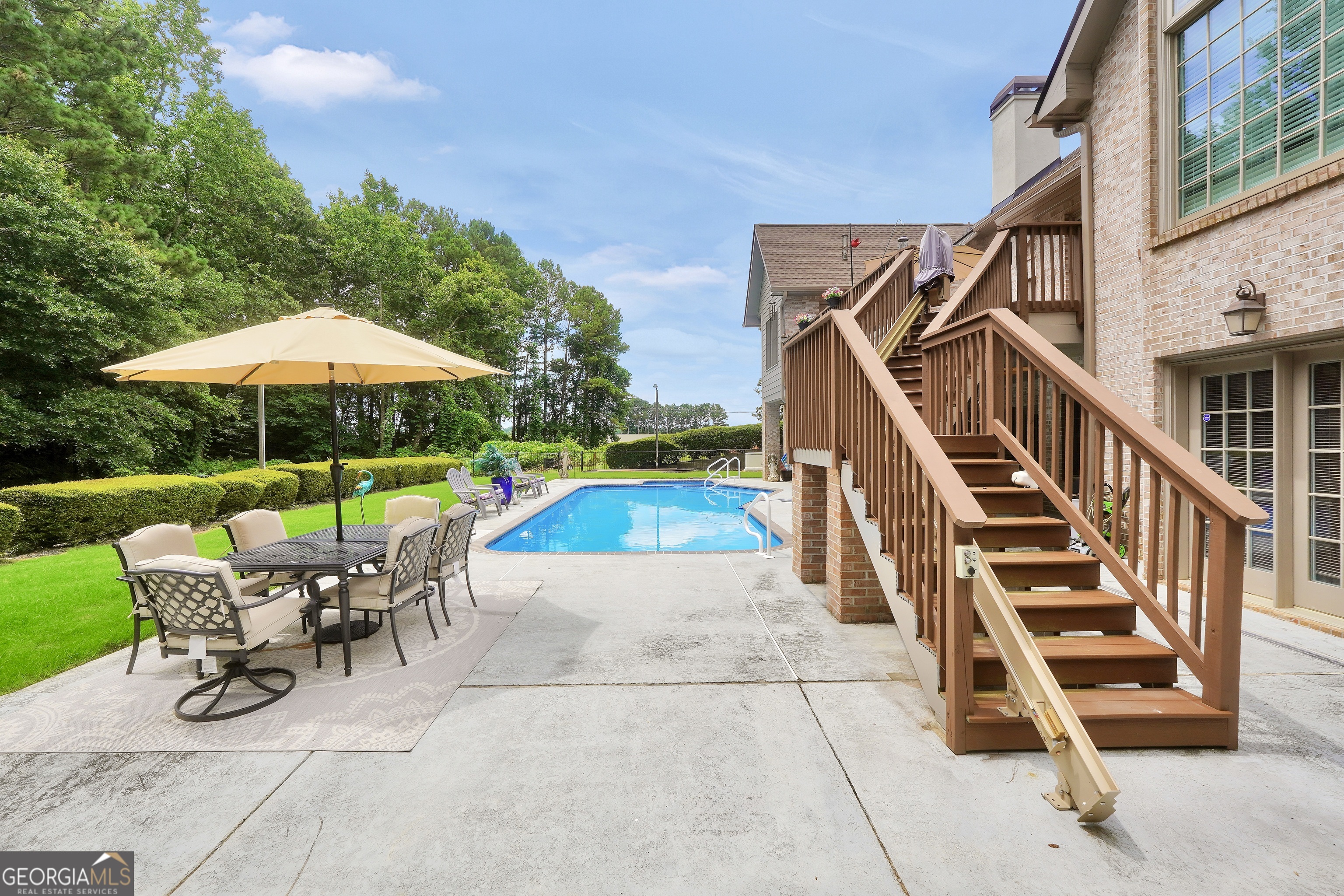 46 Riverview Drive