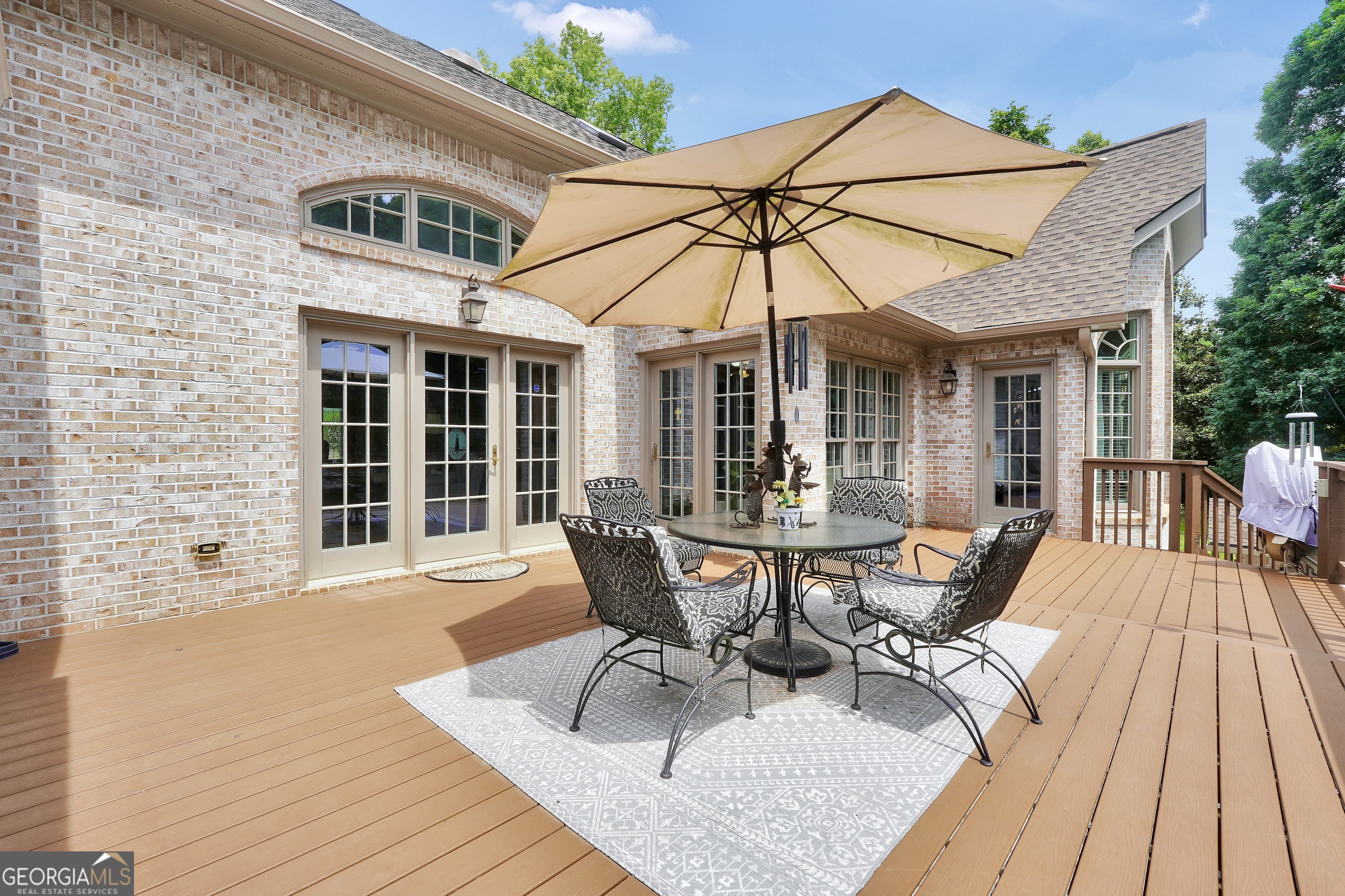 46 Riverview Drive