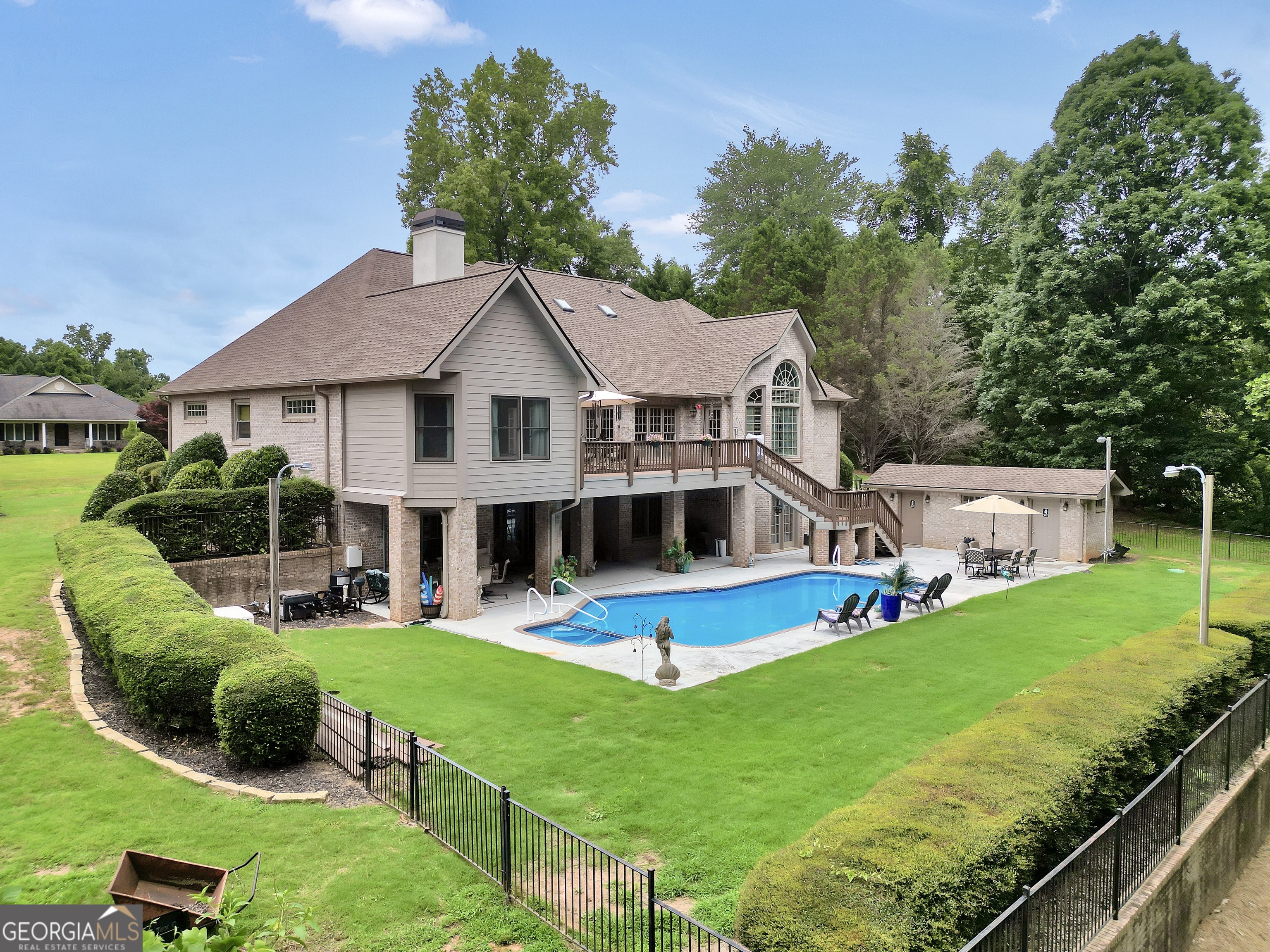 46 Riverview Drive