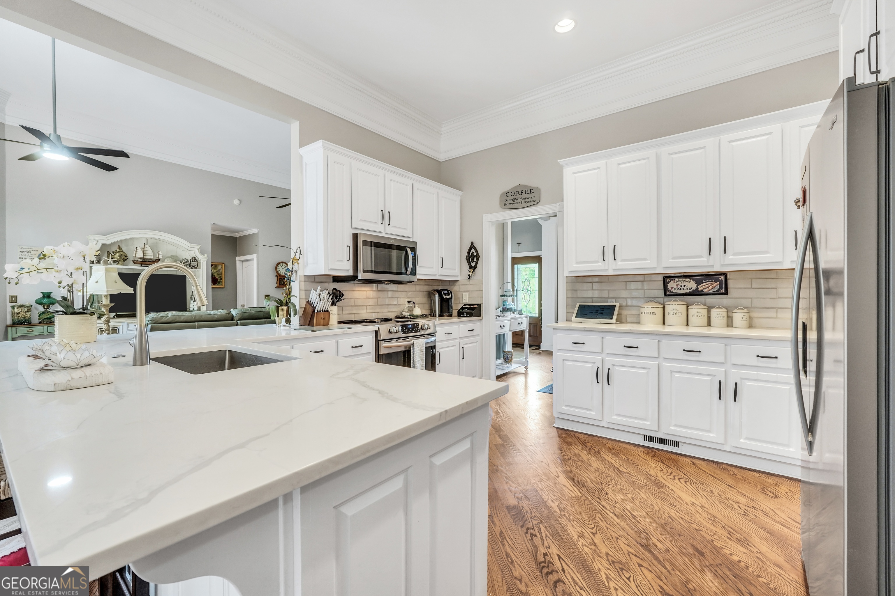 46 Riverview Drive