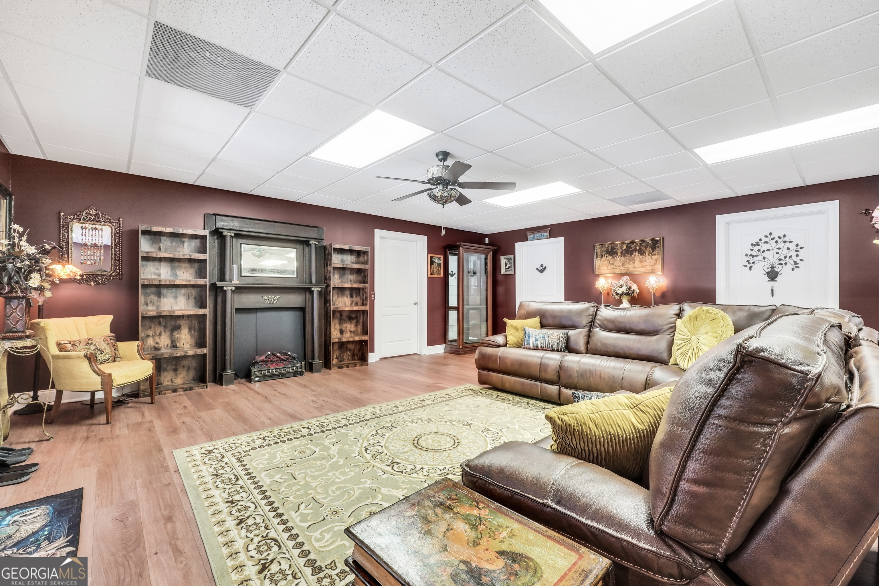 46 Riverview Drive