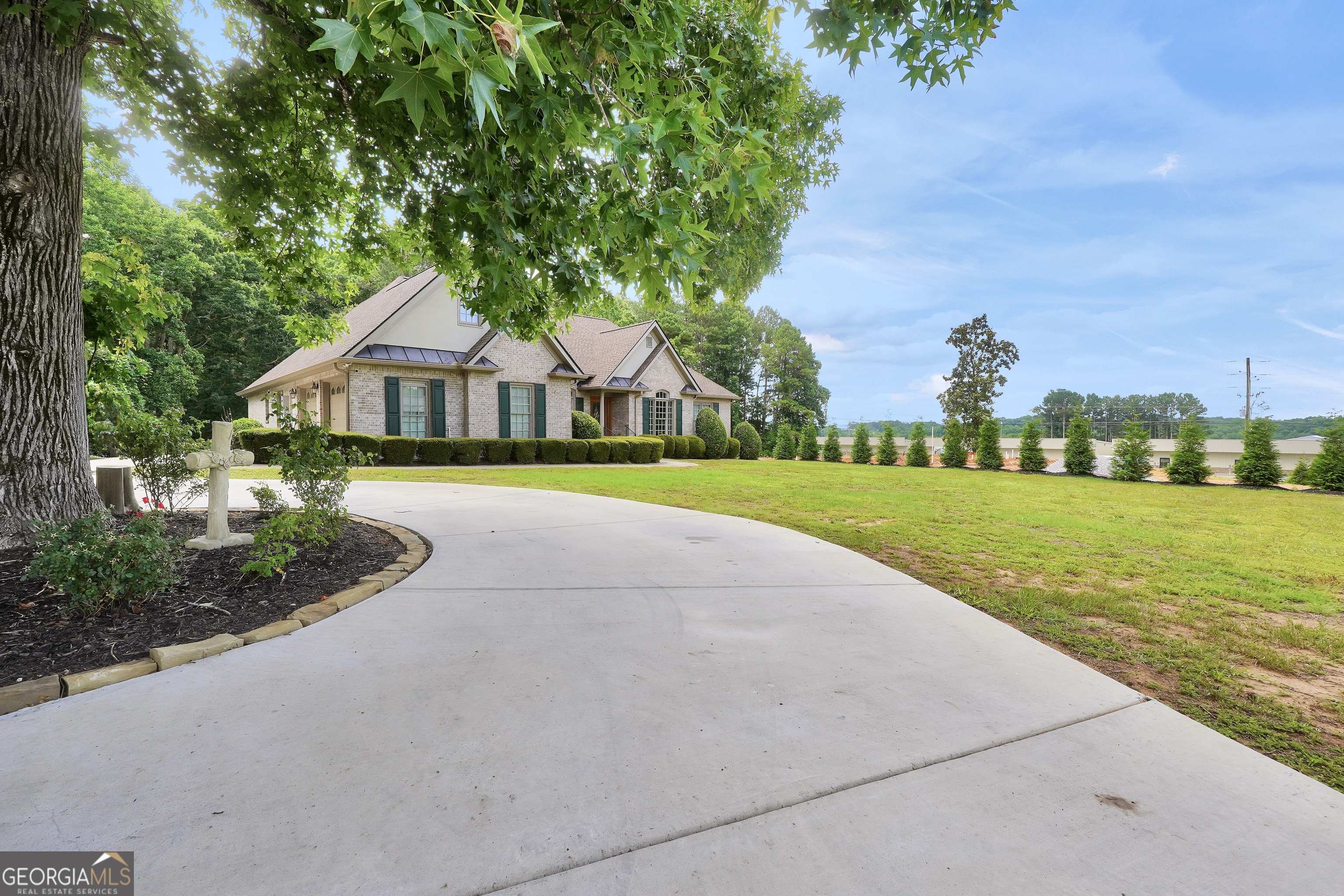 46 Riverview Drive