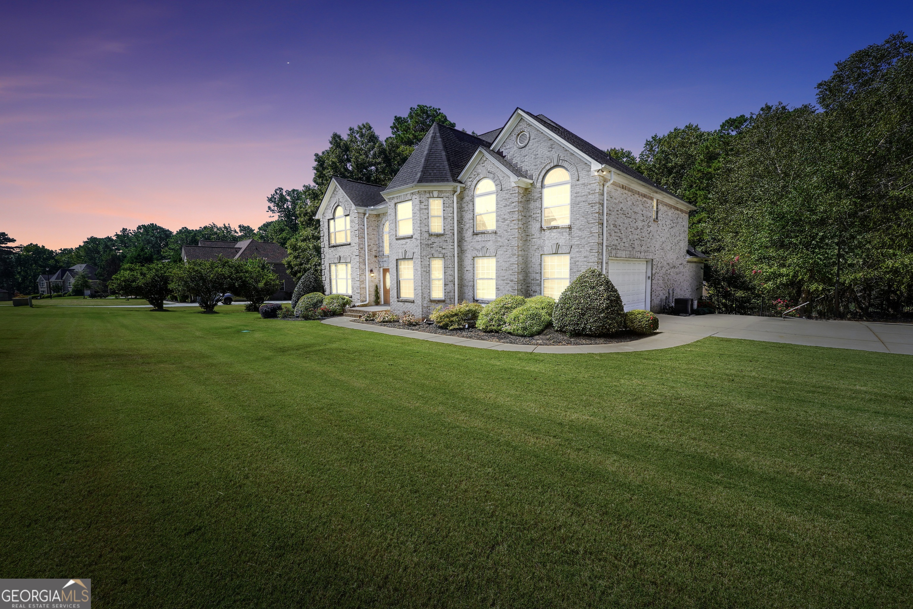 1202 Persimmon Way