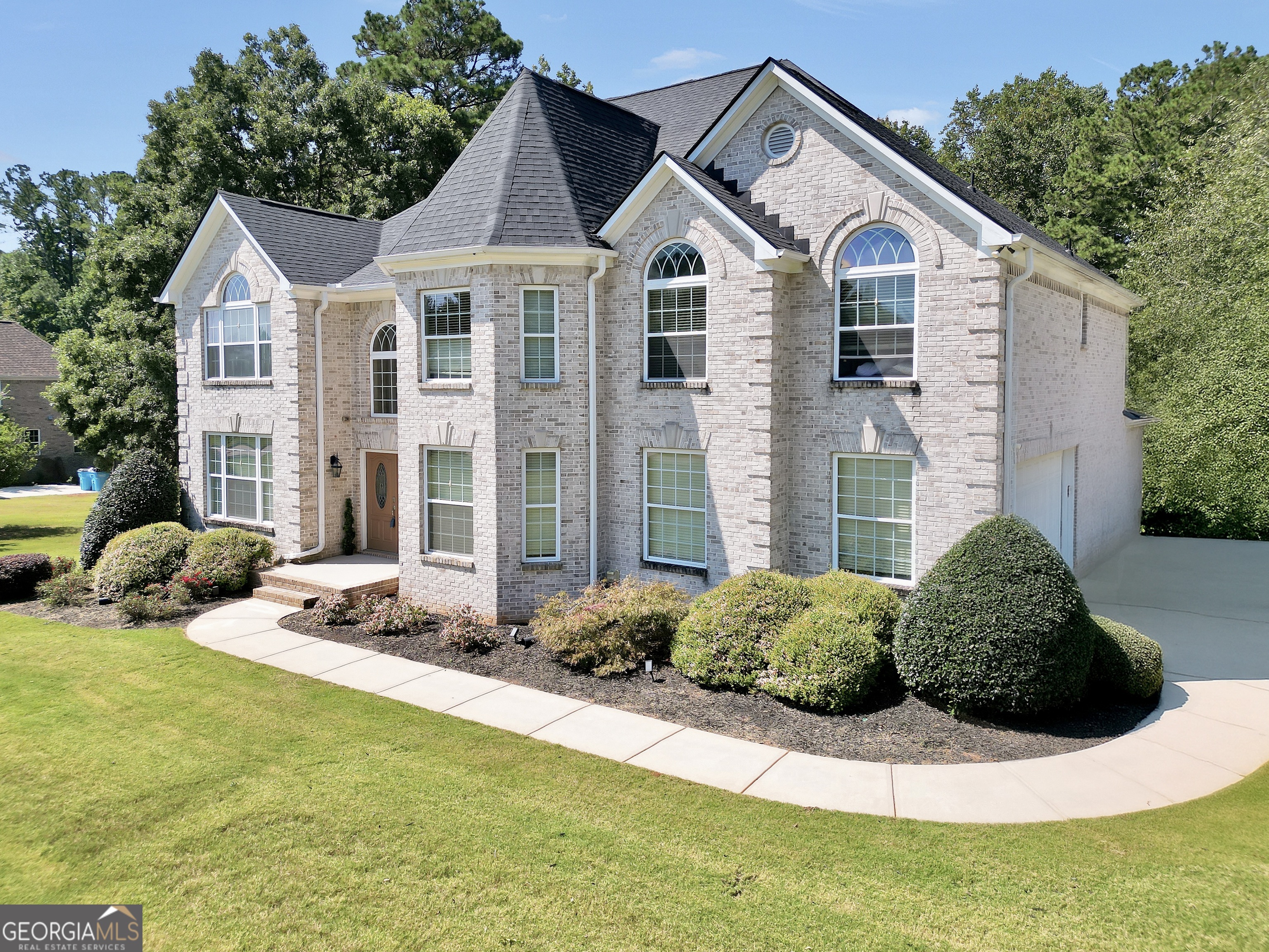 1202 Persimmon Way