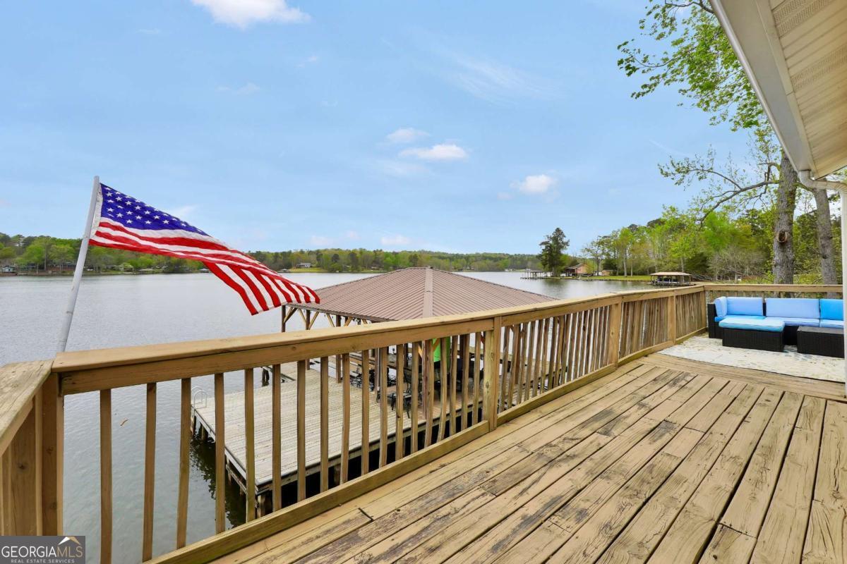 216 Deep Water Road