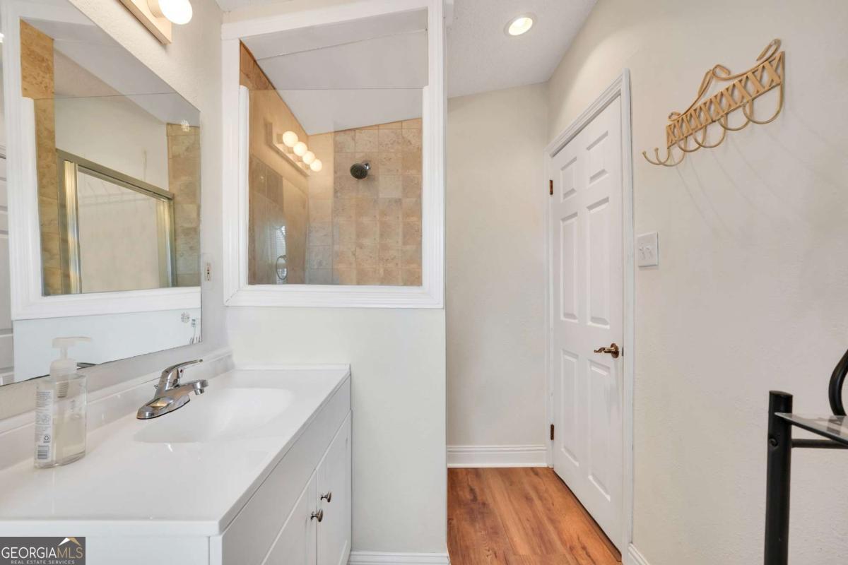 216 Deep Water Road