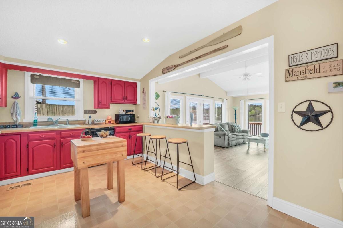 216 Deep Water Road