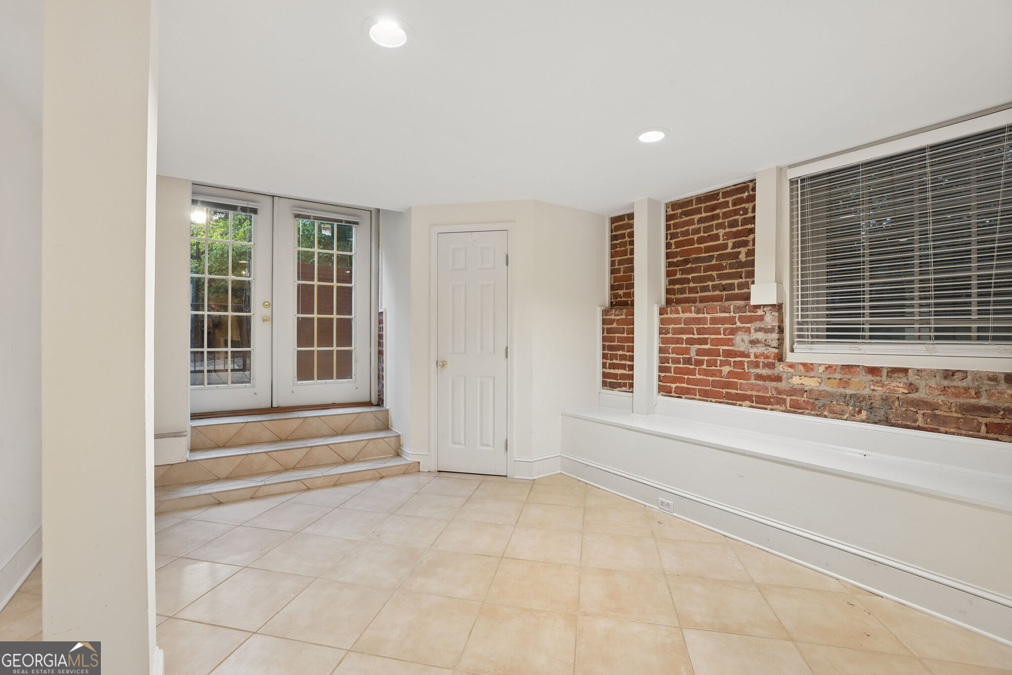2840 Peachtree Road NE # 108