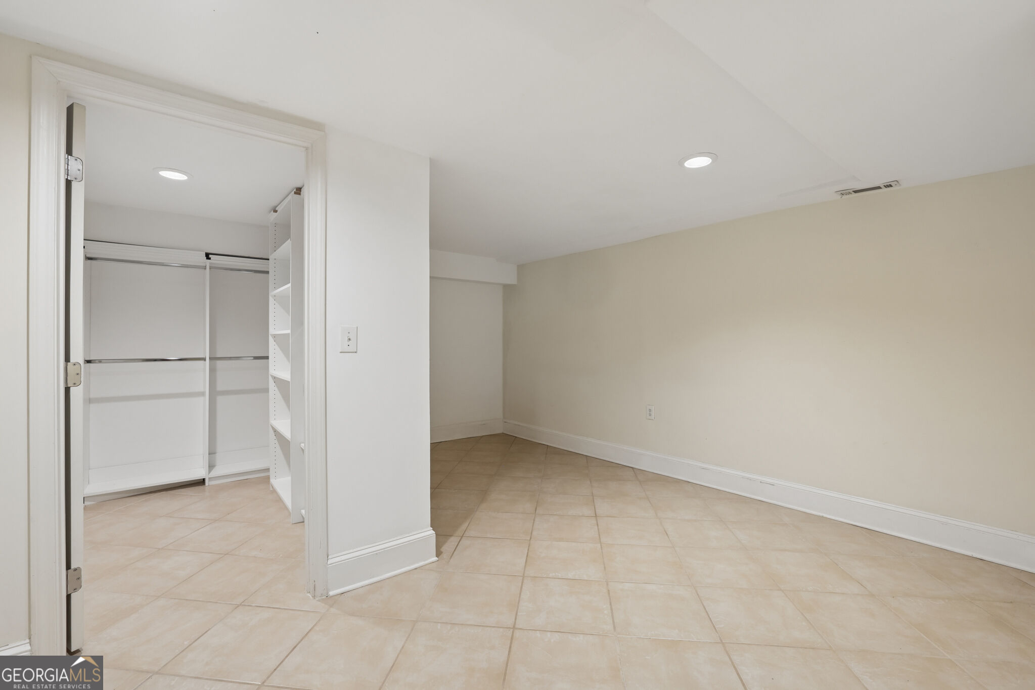 2840 Peachtree Road NE # 108