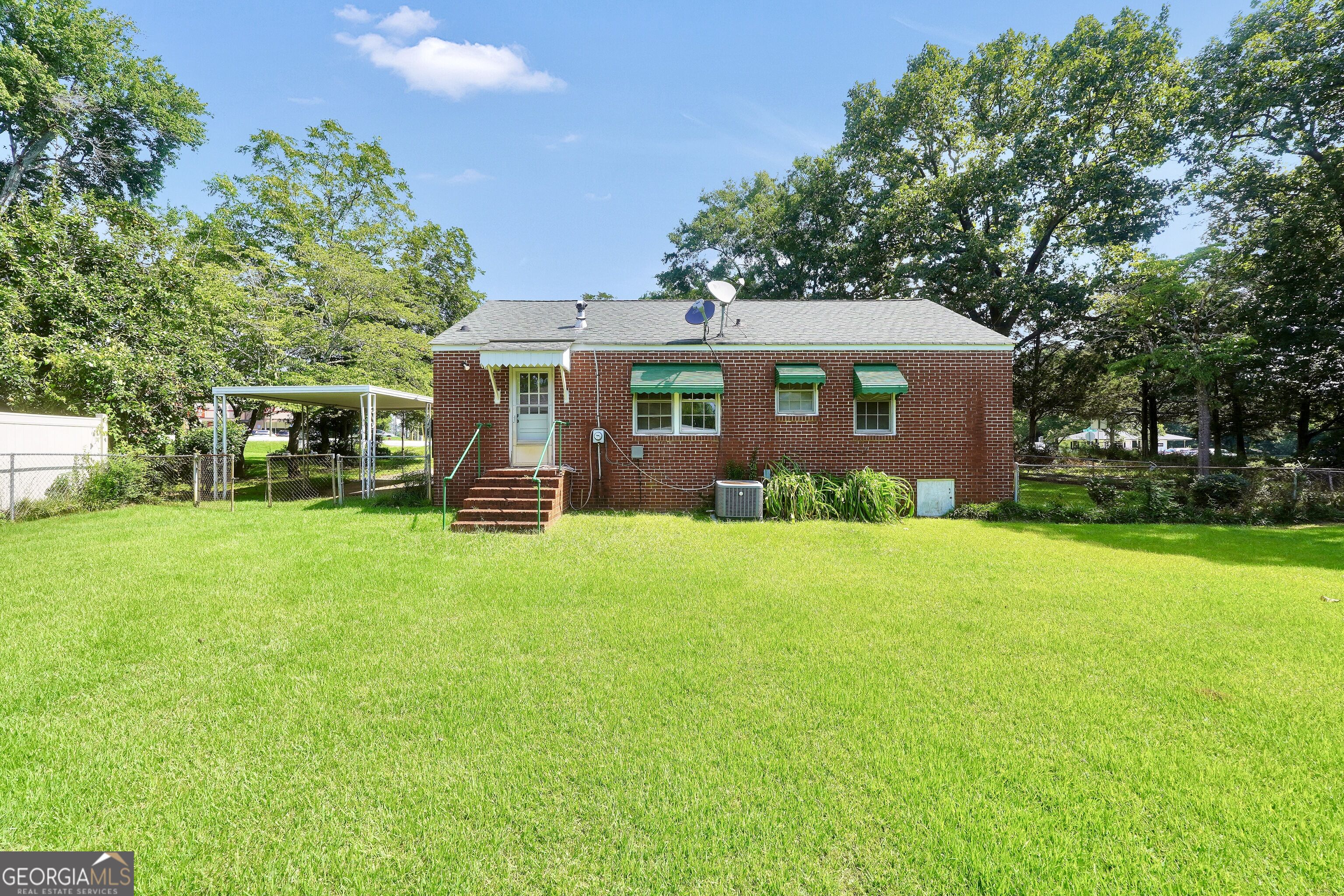 359 Keys Ferry Street