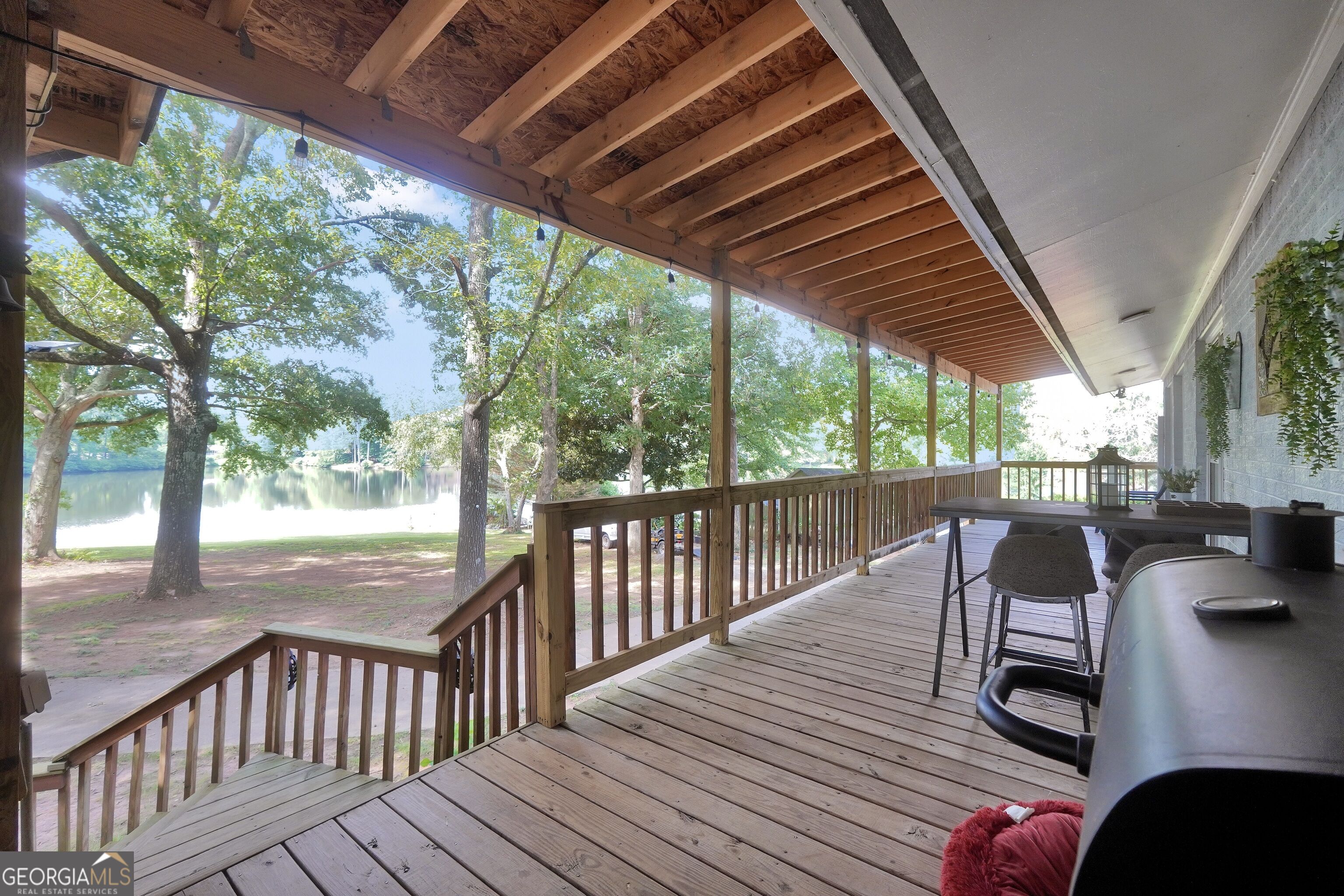 1327 Lakeshore Drive