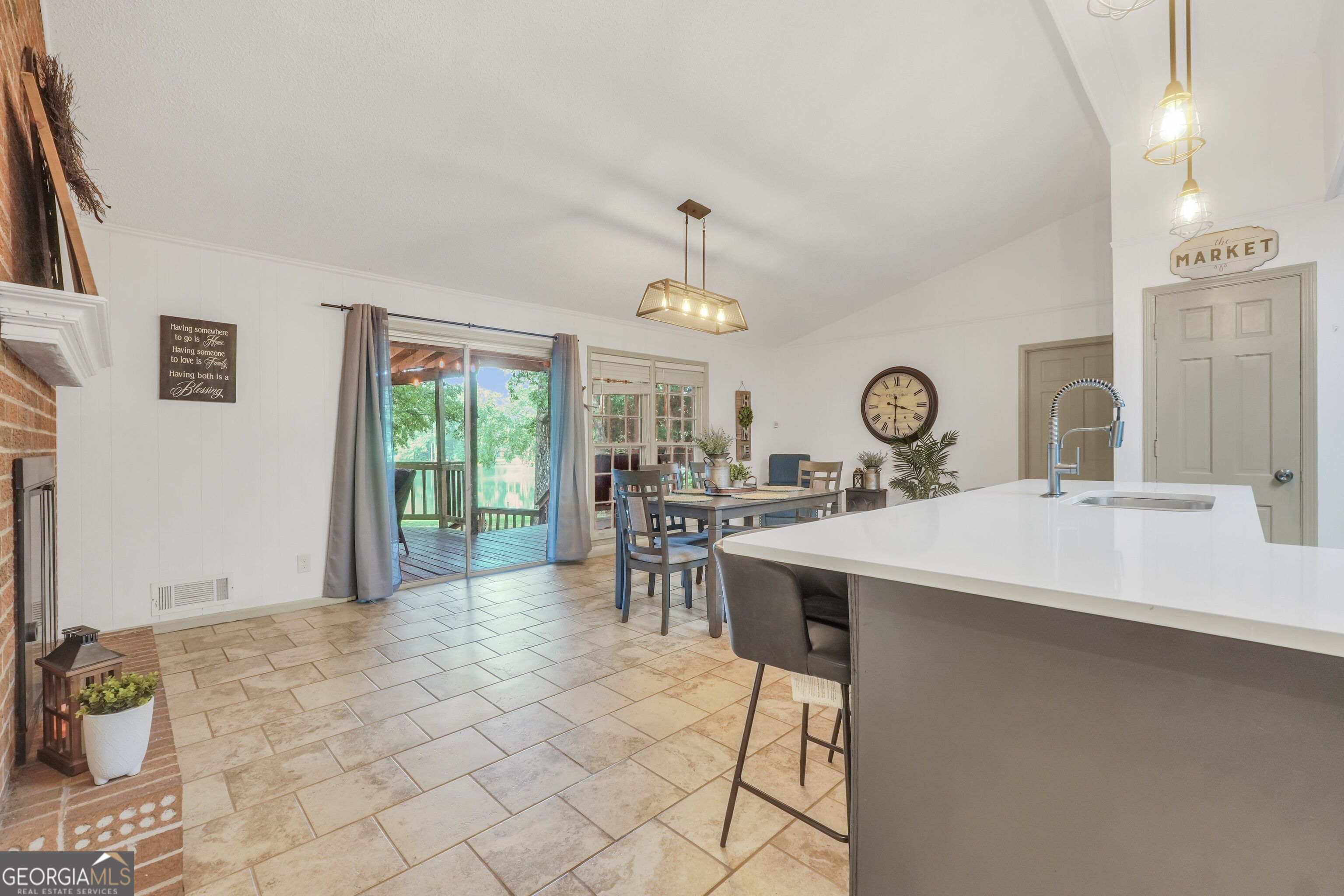 1327 Lakeshore Drive
