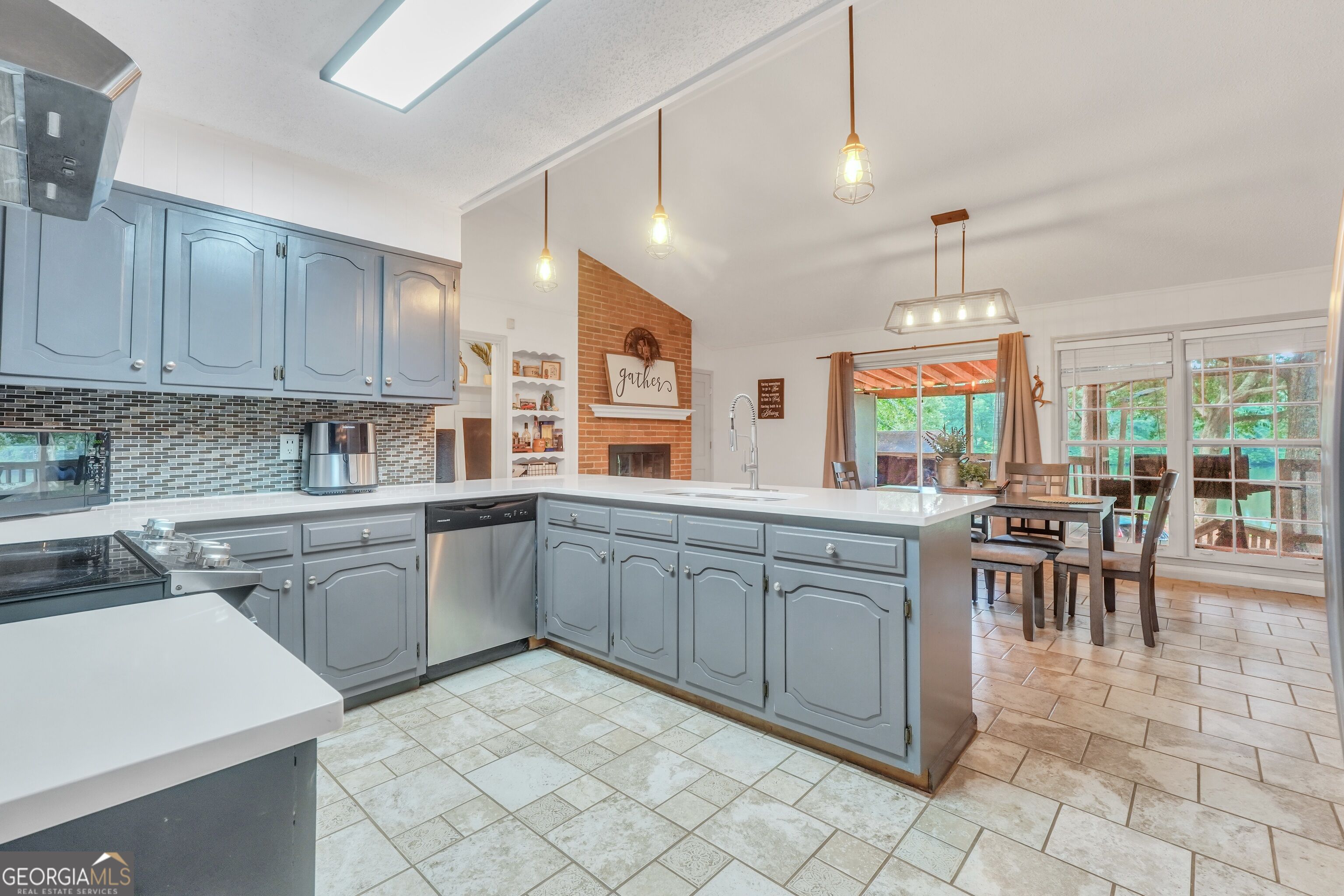 1327 Lakeshore Drive