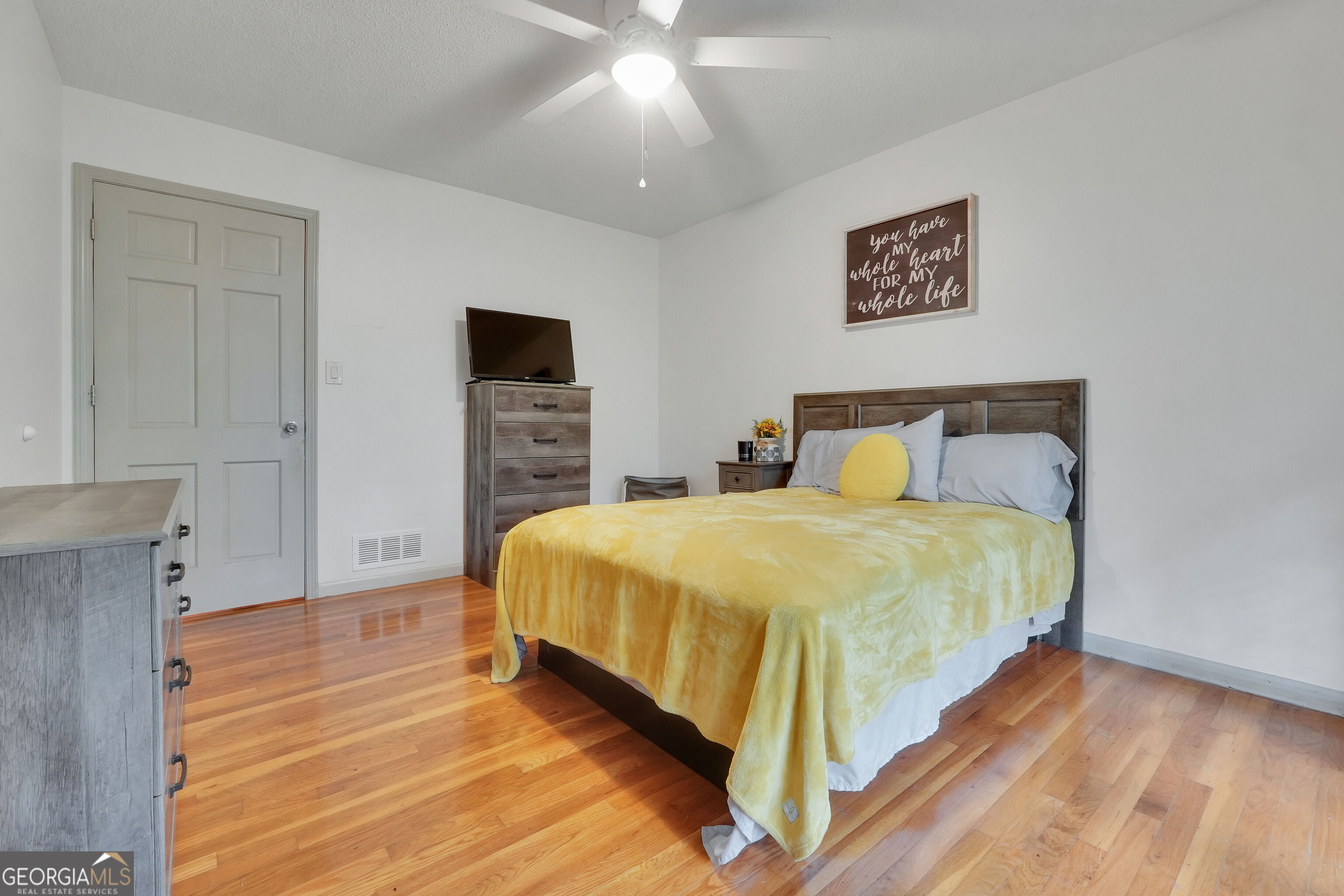 1327 Lakeshore Drive