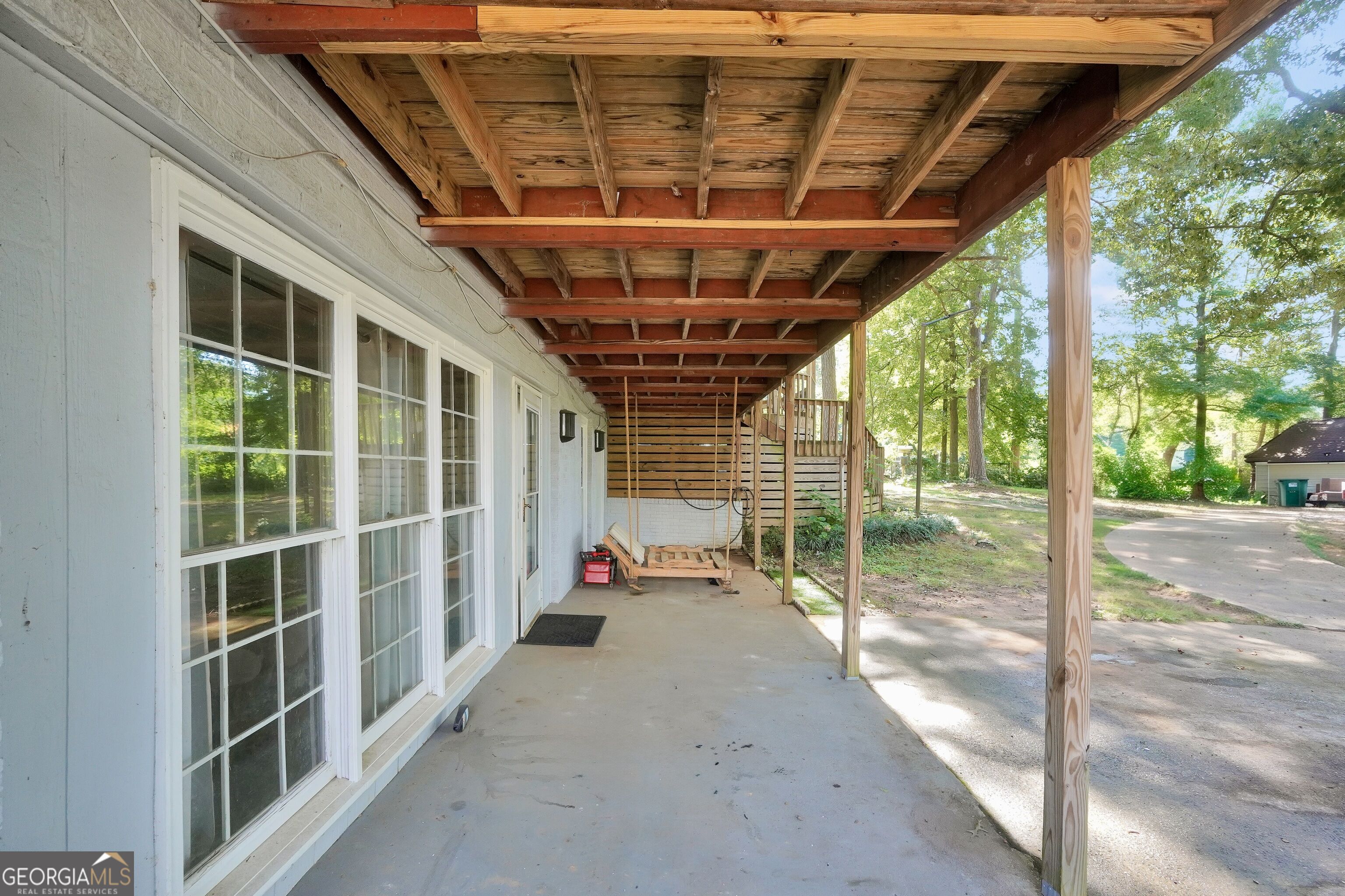 1327 Lakeshore Drive