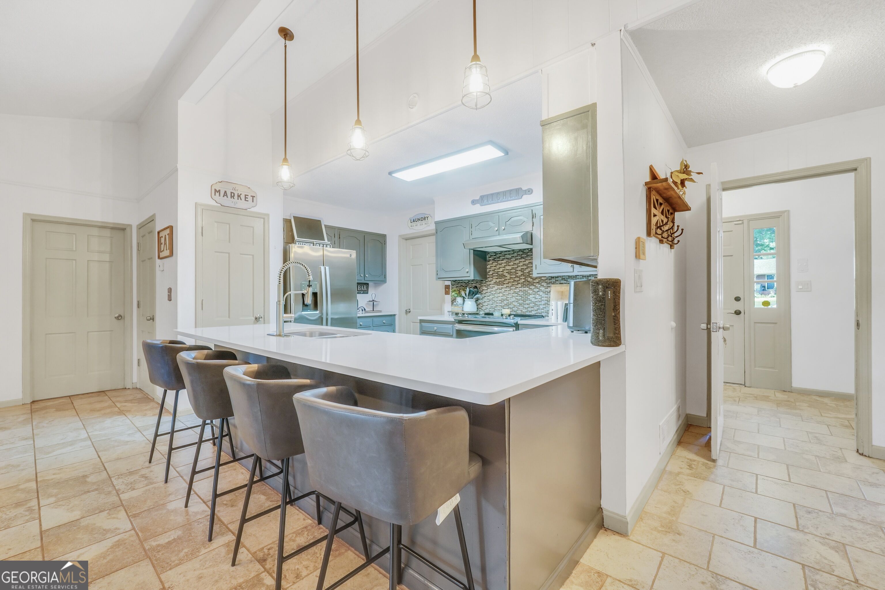 1327 Lakeshore Drive